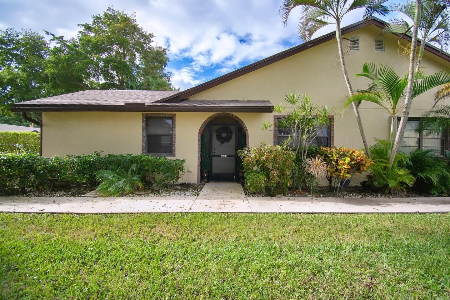 23301 Barlake Drive 23, Boca Raton, FL 33433 — photo 1 of 20
