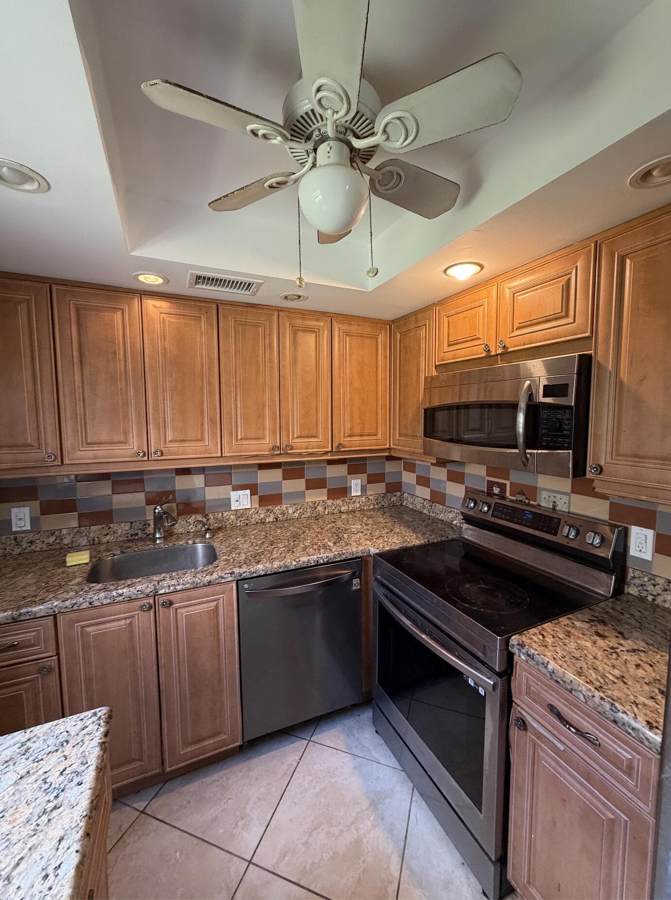 157 Saxony D, Delray Beach, FL 33446 — photo 1 of 20