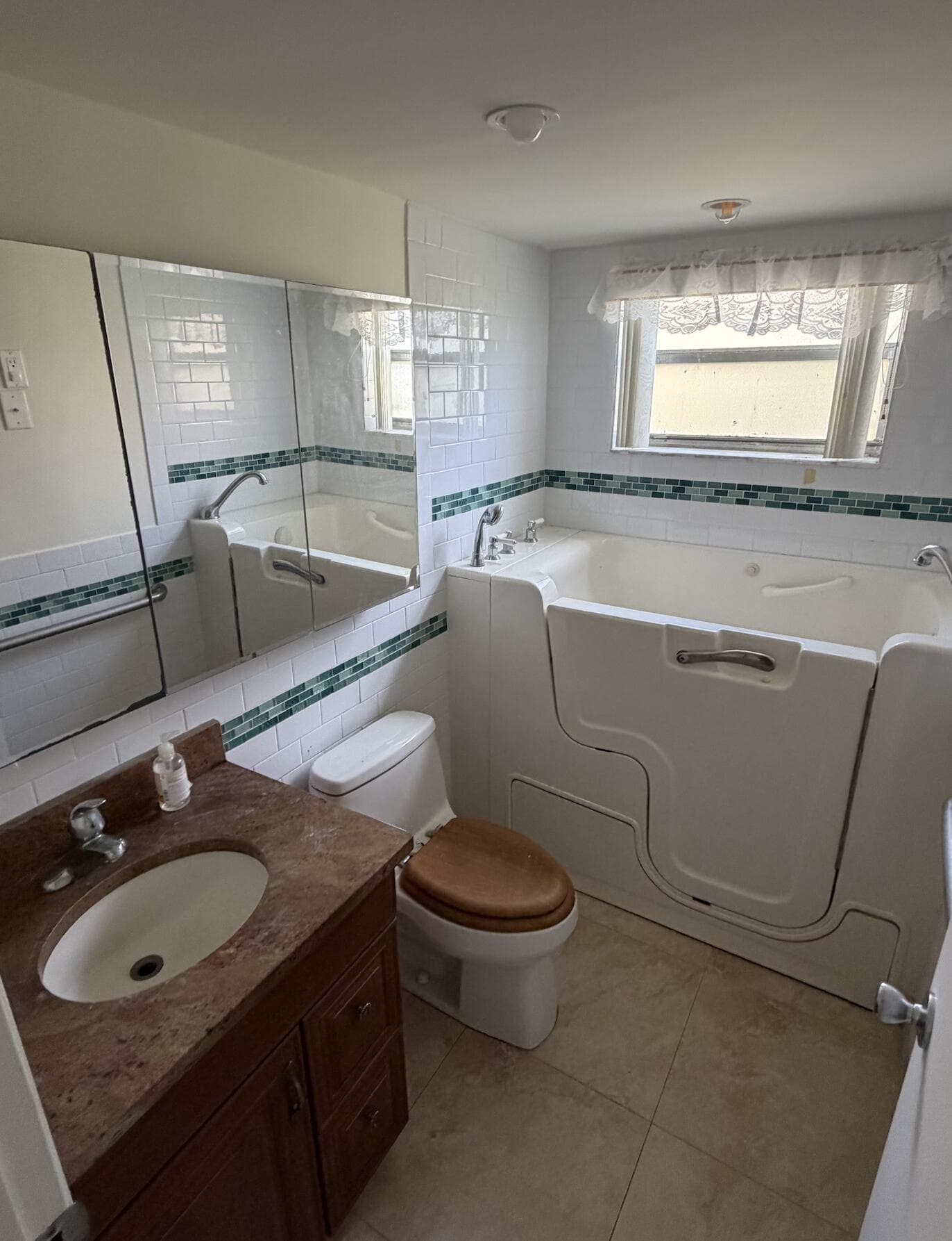 157 Saxony D, Delray Beach, FL 33446 — photo 8 of 20