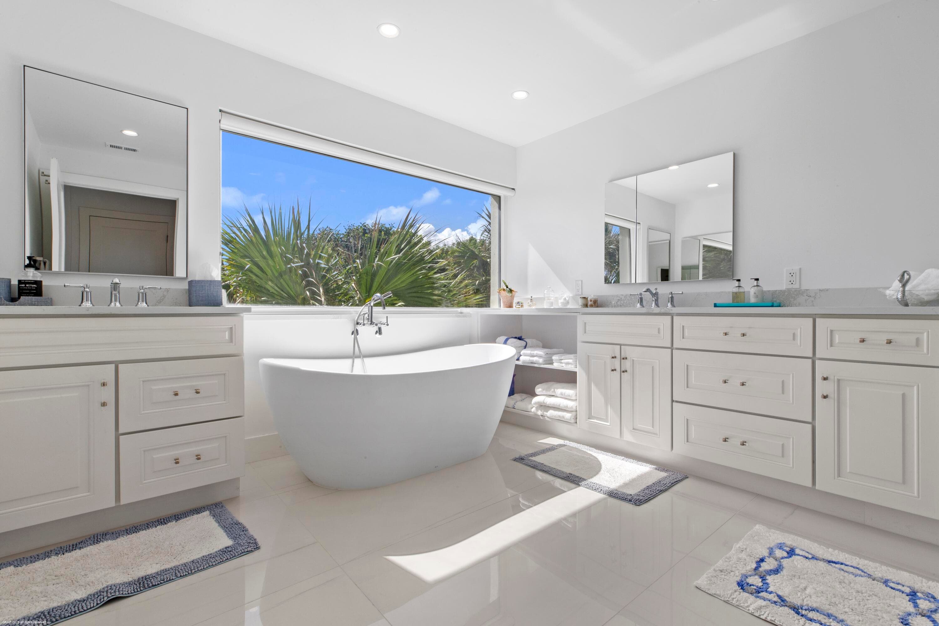 116 N Beach Road, Jupiter Island, FL 33455 — photo 22 of 42