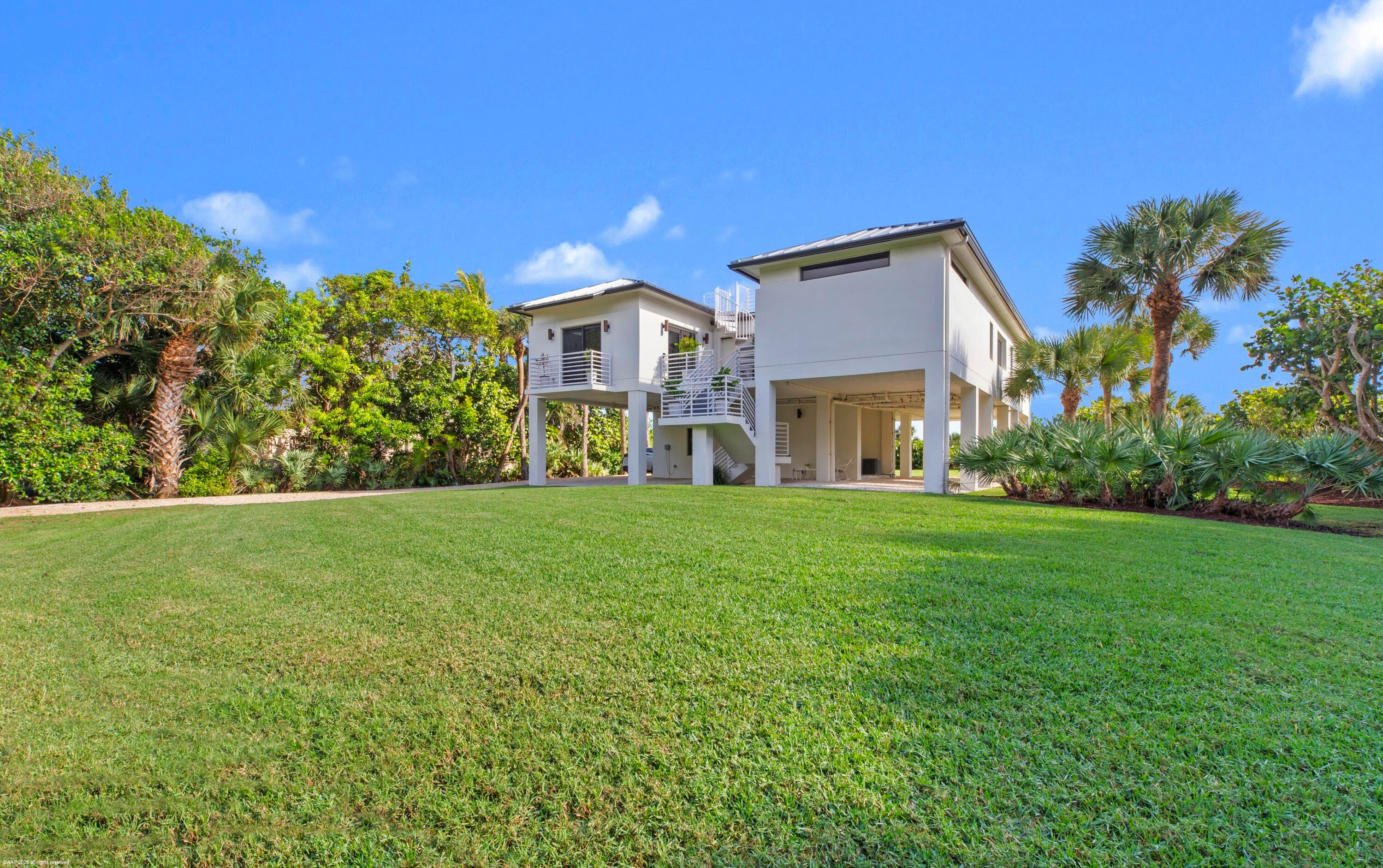 116 N Beach Road, Jupiter Island, FL 33455 — photo 34 of 42