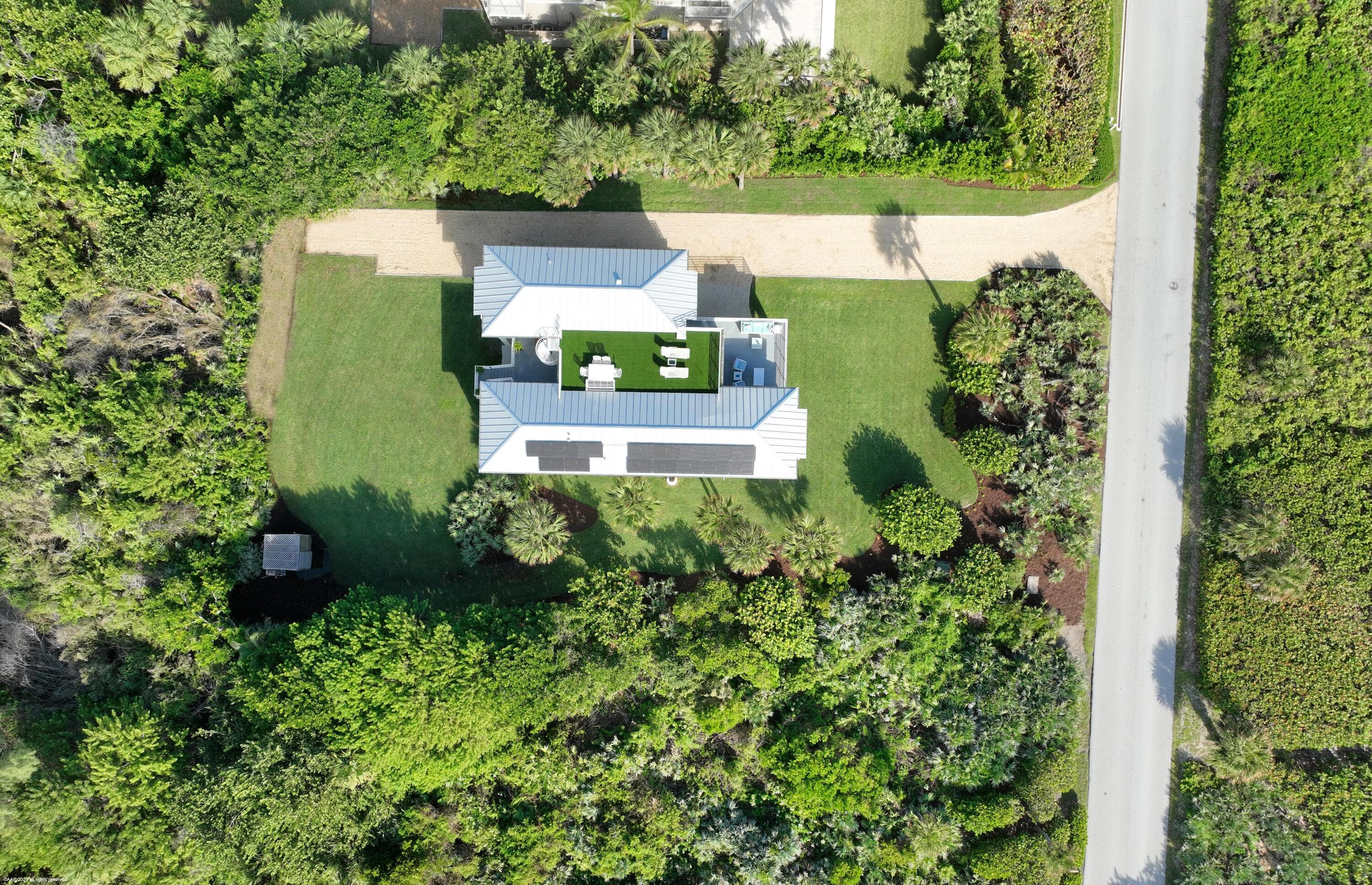 116 N Beach Road, Jupiter Island, FL 33455 — photo 4 of 42