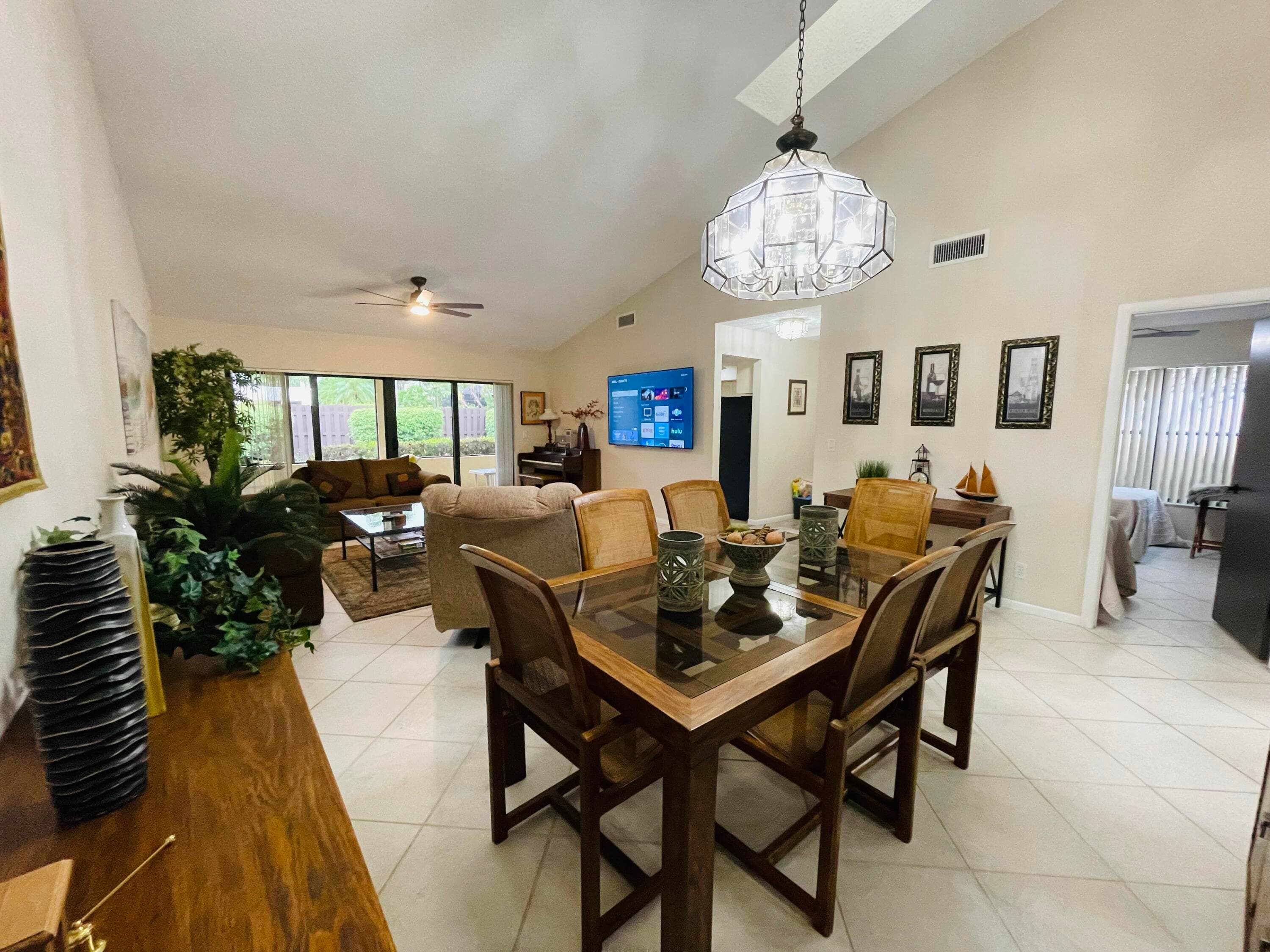 354 SW 28th Avenue, Delray Beach, FL 33445 — photo 5 of 55