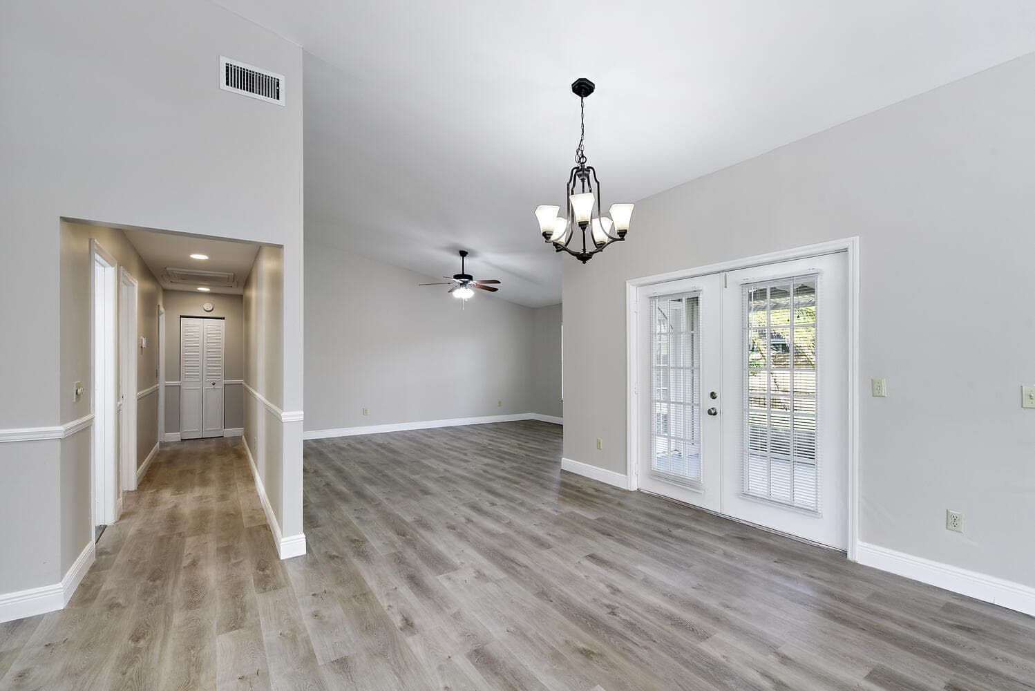 916 Daffodil Drive, Wellington, FL 33414 — photo 4 of 32