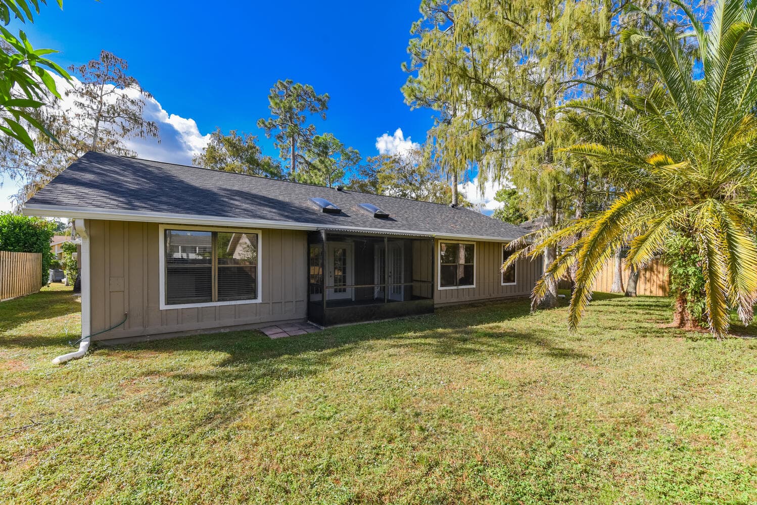 916 Daffodil Drive, Wellington, FL 33414 — photo 24 of 32