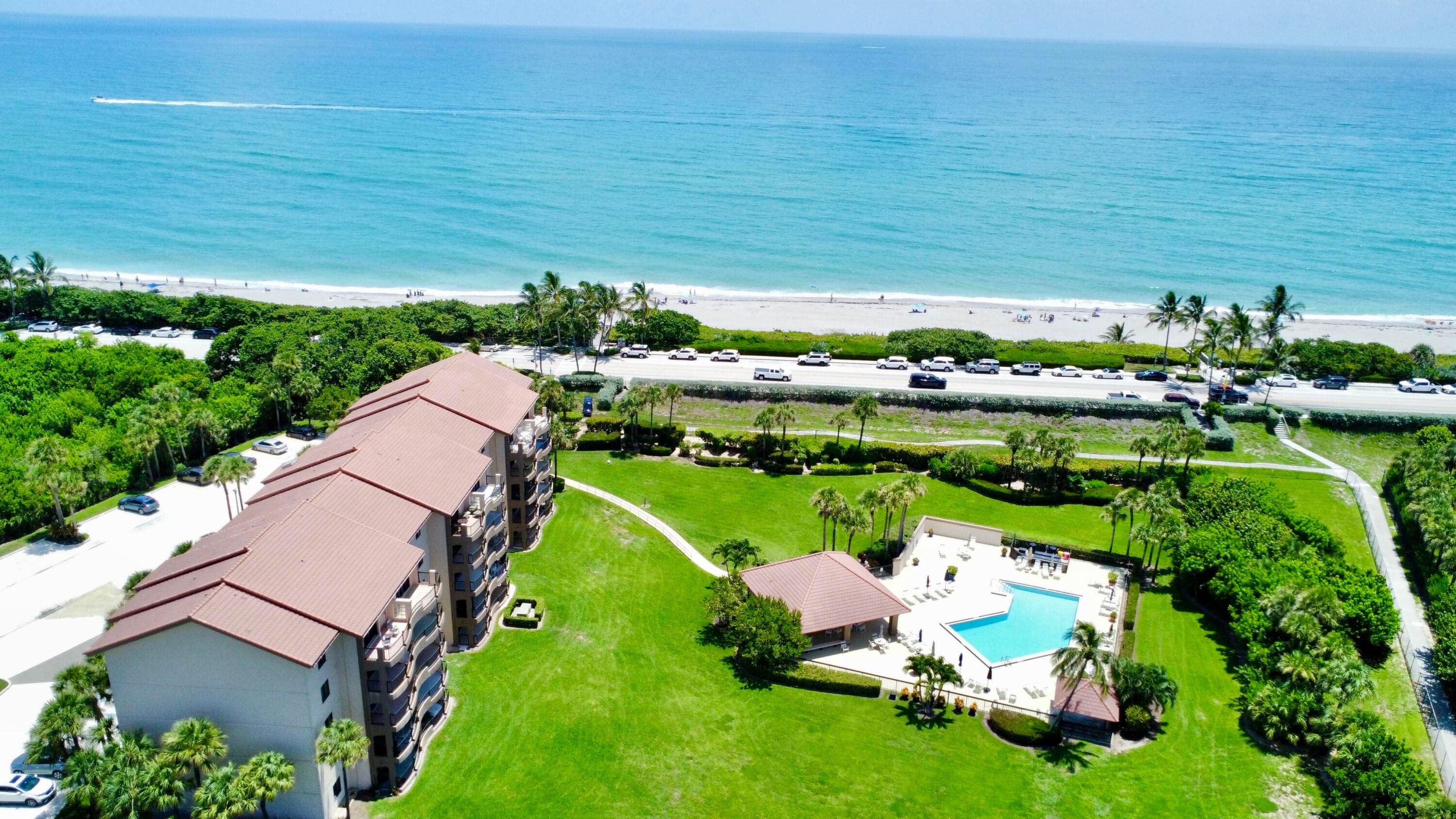 401 Ocean Bluffs Boulevard 205, Jupiter, FL 33477 — photo 25 of 42