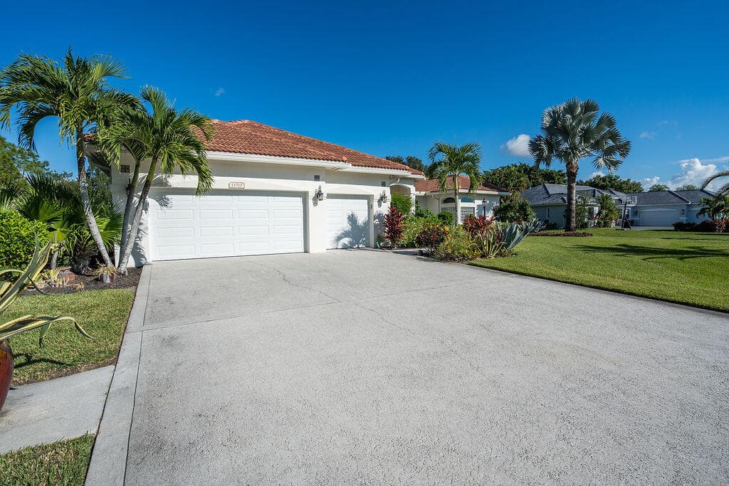 11910 Torreyanna Circle, West Palm Beach, FL 33412 — photo 8 of 86