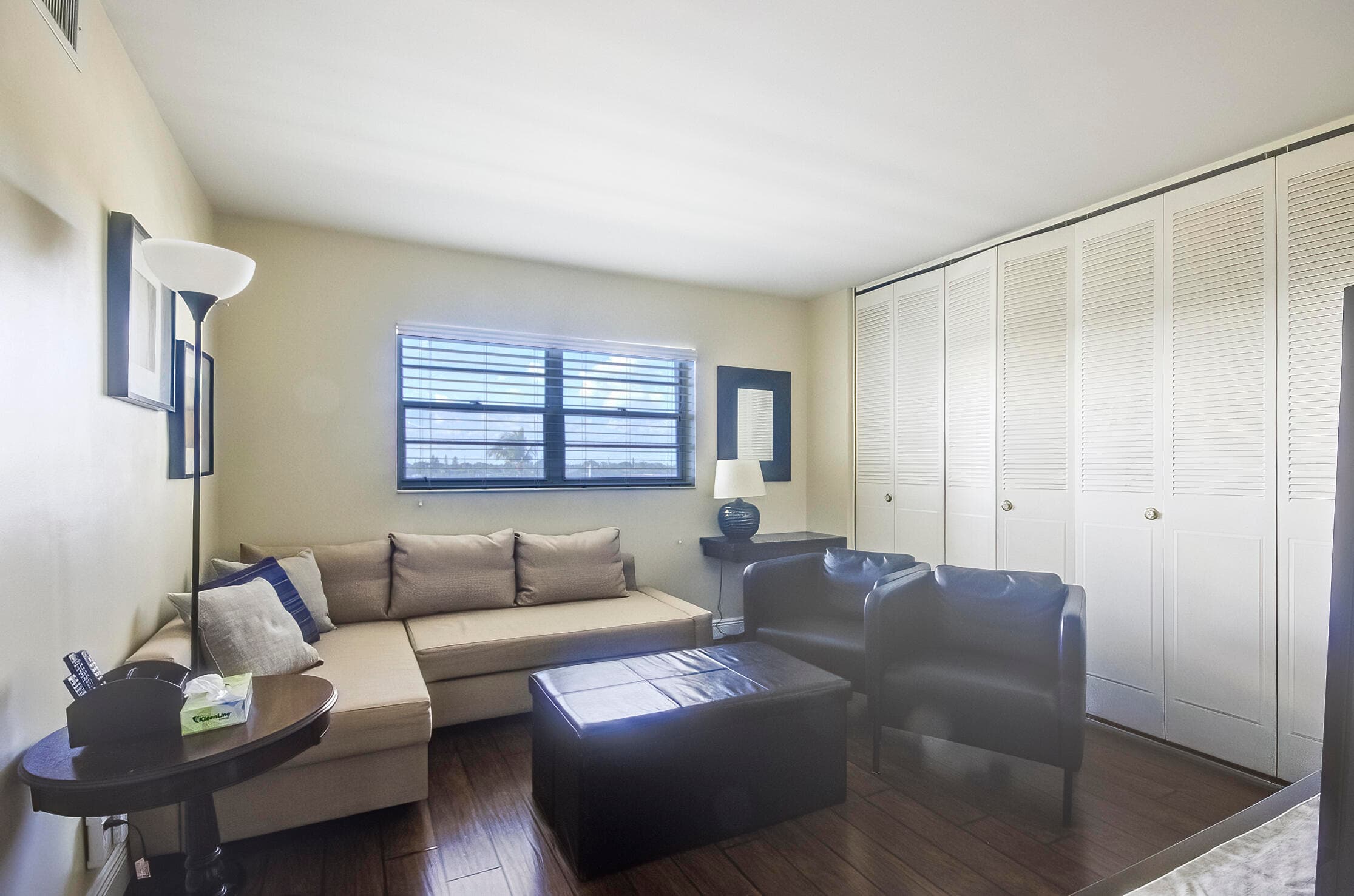 3040 Lake Shore Drive 502, Riviera Beach, FL 33404 — photo 11 of 17