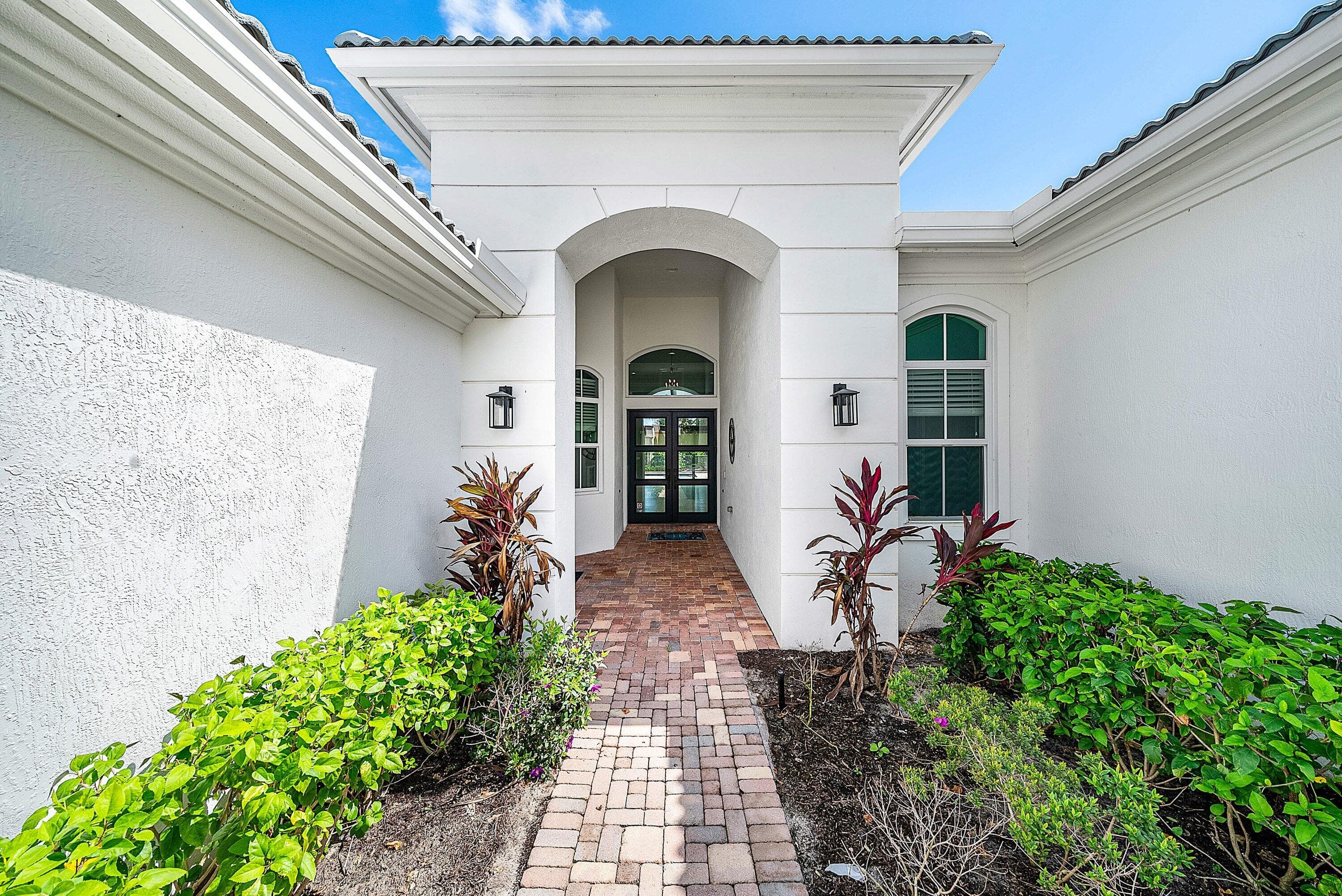 326 Charroux Drive, Palm Beach Gardens, FL 33410 — photo 3 of 53