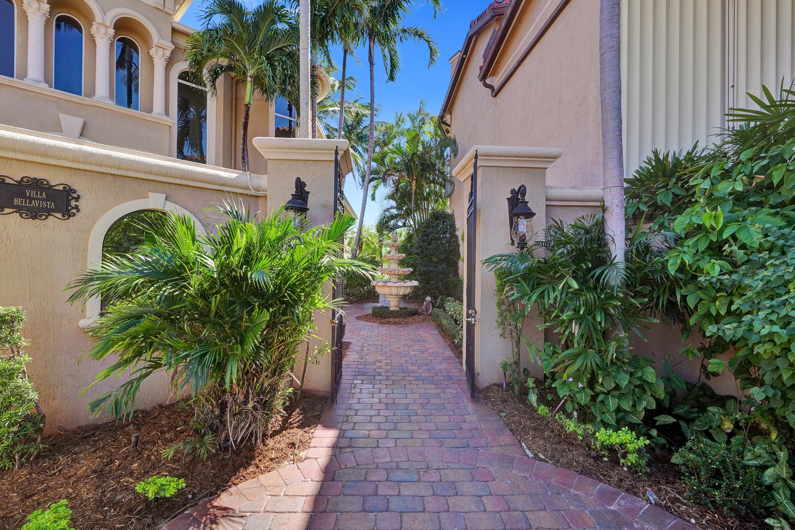 612 Admirals Way, Delray Beach, FL 33483 — photo 4 of 47