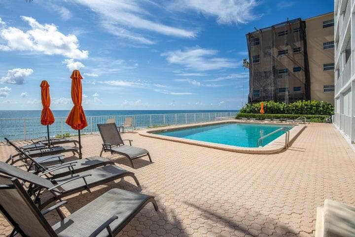 4200 S Ocean Boulevard 503, South Palm Beach, FL 33480 — photo 4 of 30
