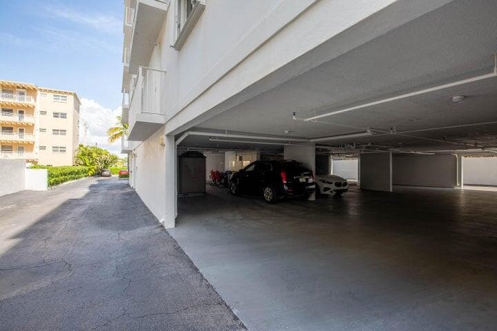 4200 S Ocean Boulevard 503, South Palm Beach, FL 33480 — photo 14 of 30
