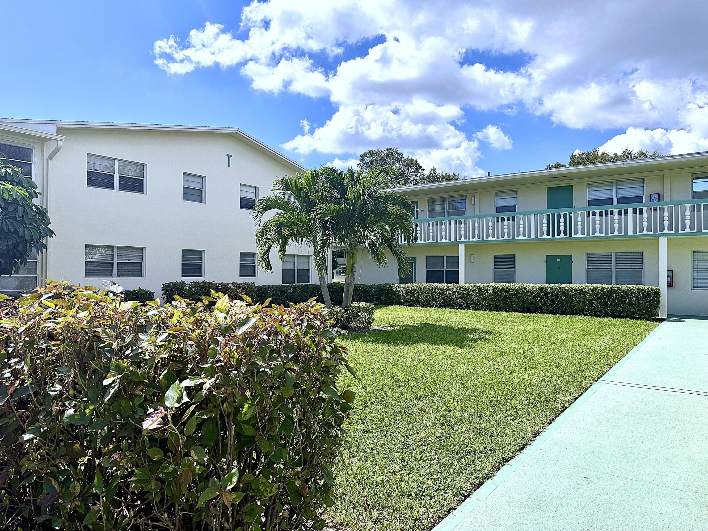 359 Oakridge T, Deerfield Beach, FL 33442 — photo 39 of 70