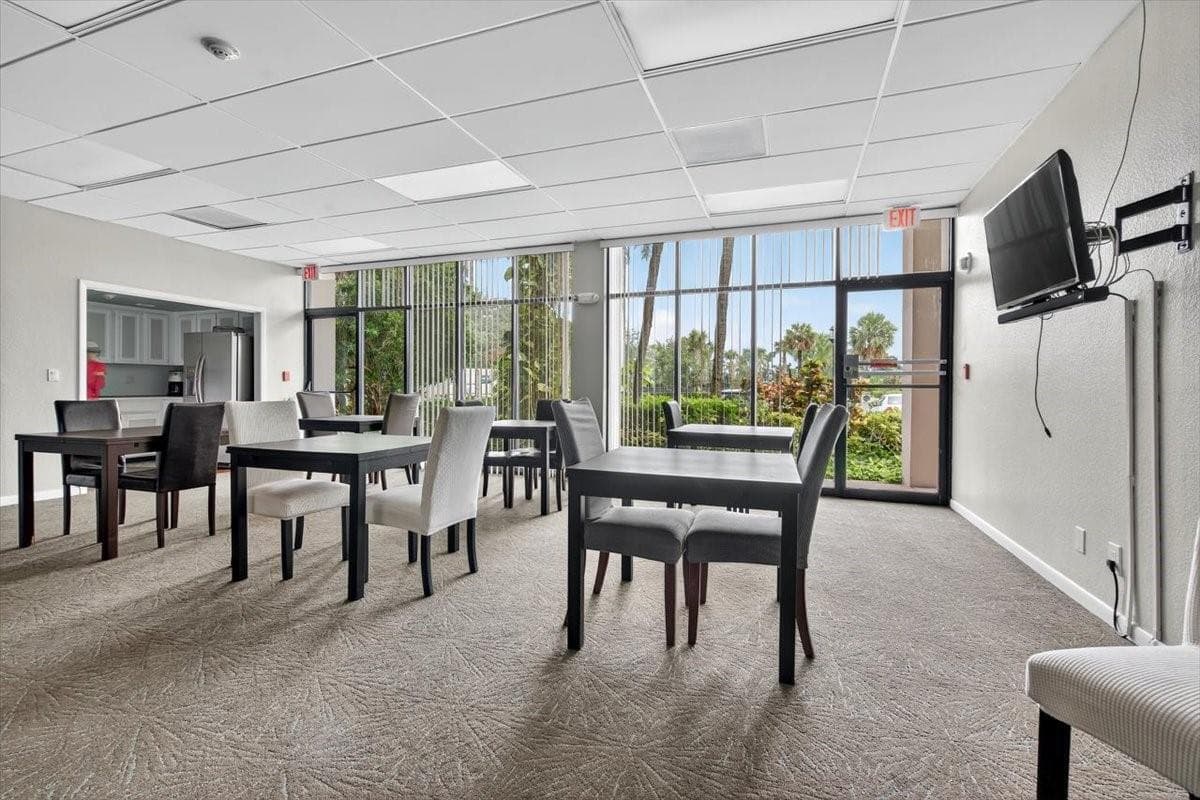2425 Presidential Way 1502, West Palm Beach, FL 33401 — photo 12 of 16