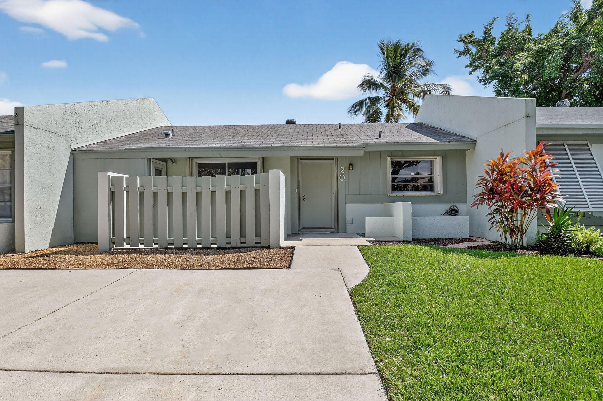 20 Camden Lane, Boynton Beach, FL 33426 — photo 1 of 67
