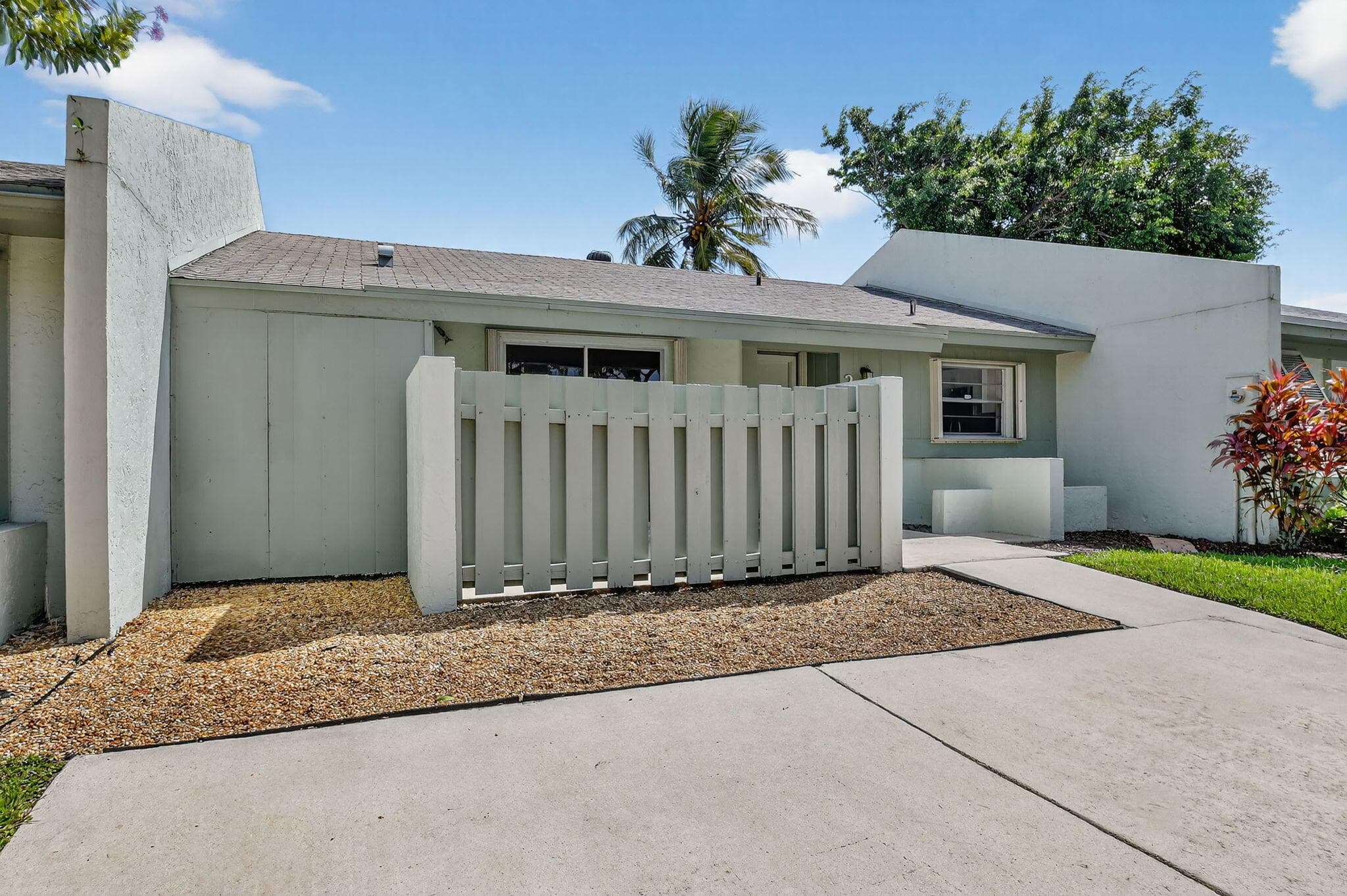 20 Camden Lane, Boynton Beach, FL 33426 — photo 3 of 67