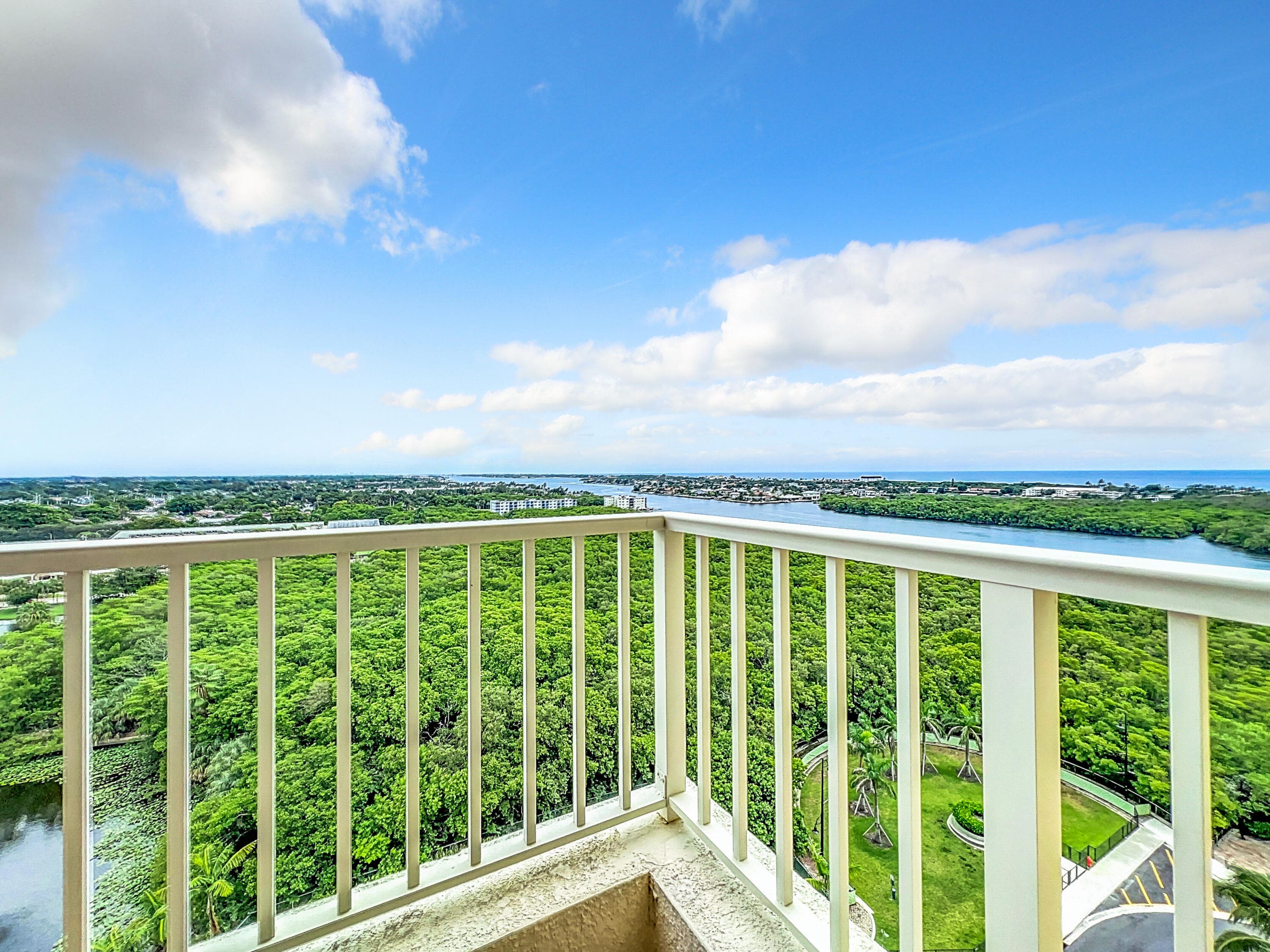 700 E Boynton Beach Boulevard 1408, Boynton Beach, FL 33435 — photo 4 of 35