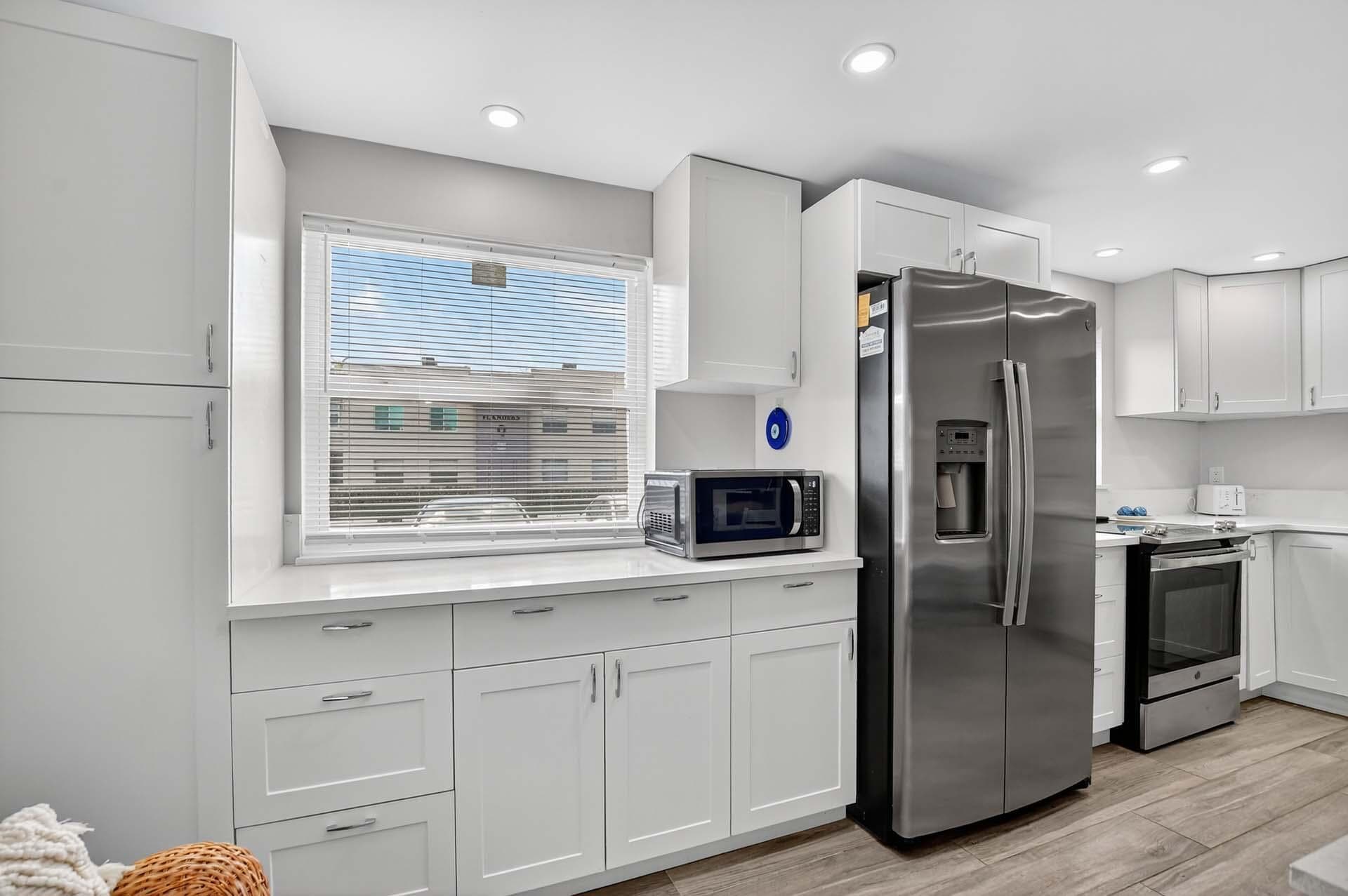 360 Flanders H, Delray Beach, FL 33484 — photo 10 of 65