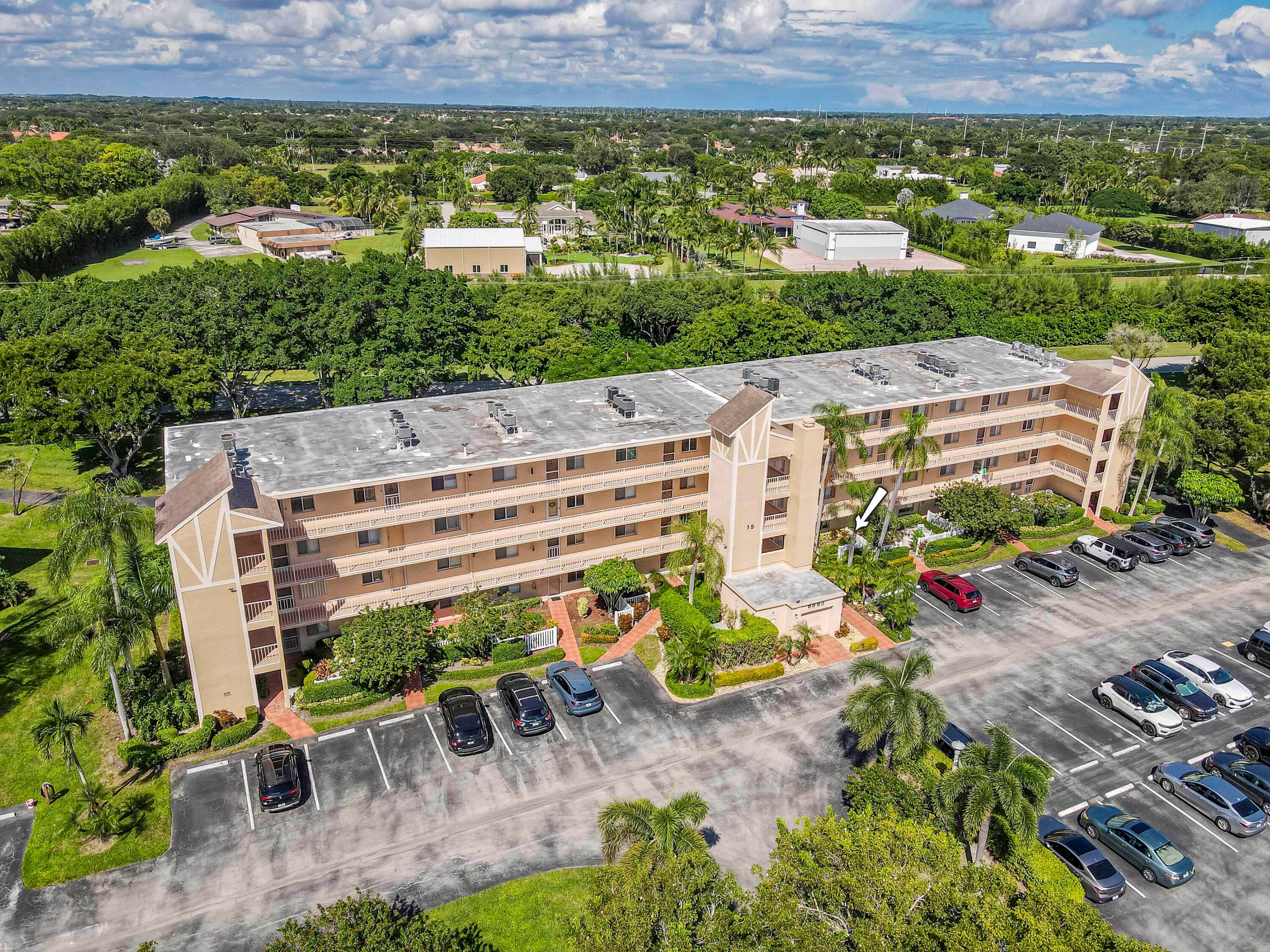 6865 Huntington Lane 105, Delray Beach, FL 33446 — photo 1 of 39