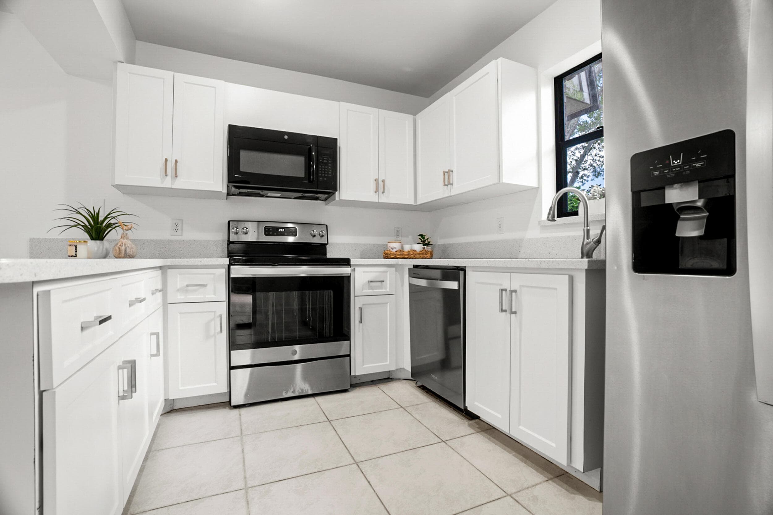 7690 Courtyard Run W, Boca Raton, FL 33433 — photo 1 of 22