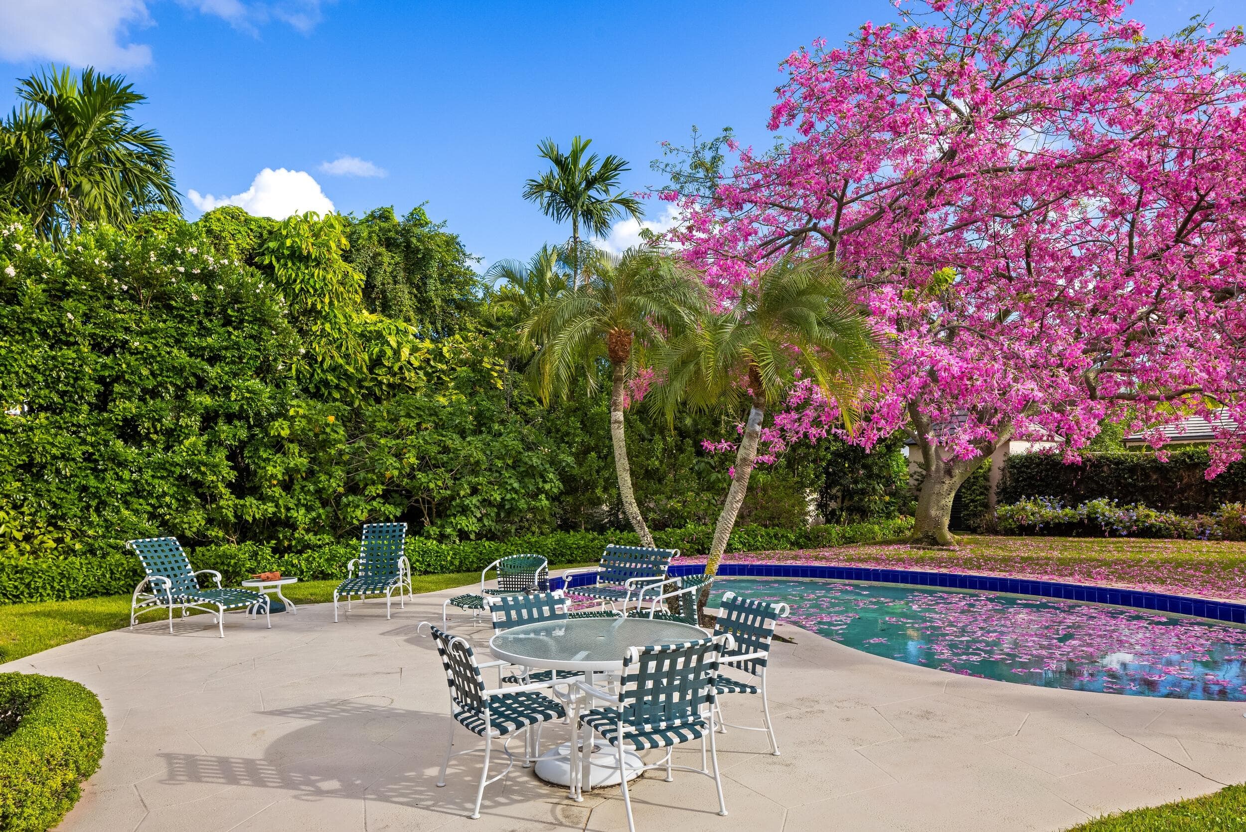 334 Barton Avenue, Palm Beach, FL 33480 — photo 10 of 17