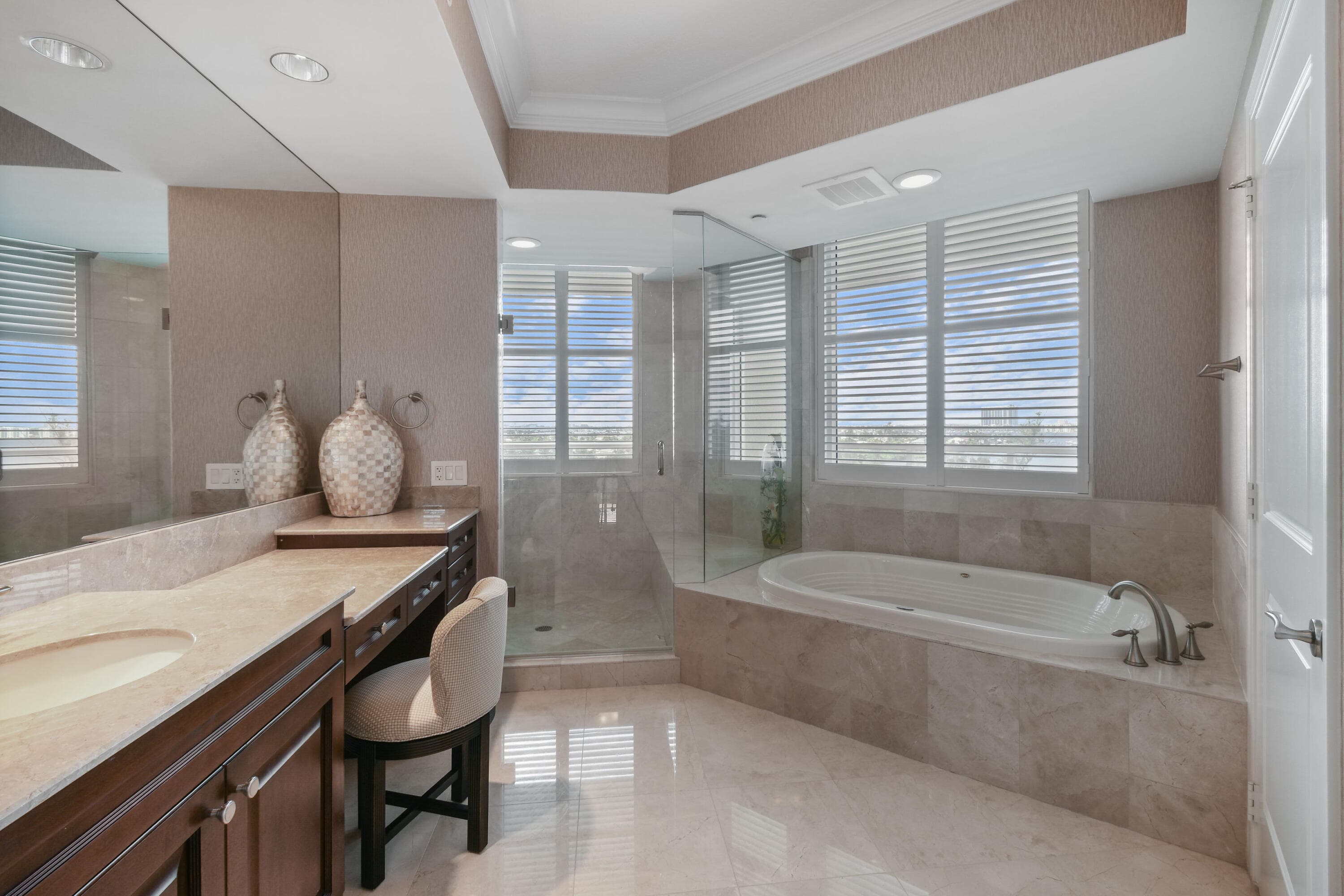 5050 N Ocean Drive 703, Singer Island, FL 33404 — photo 14 of 82