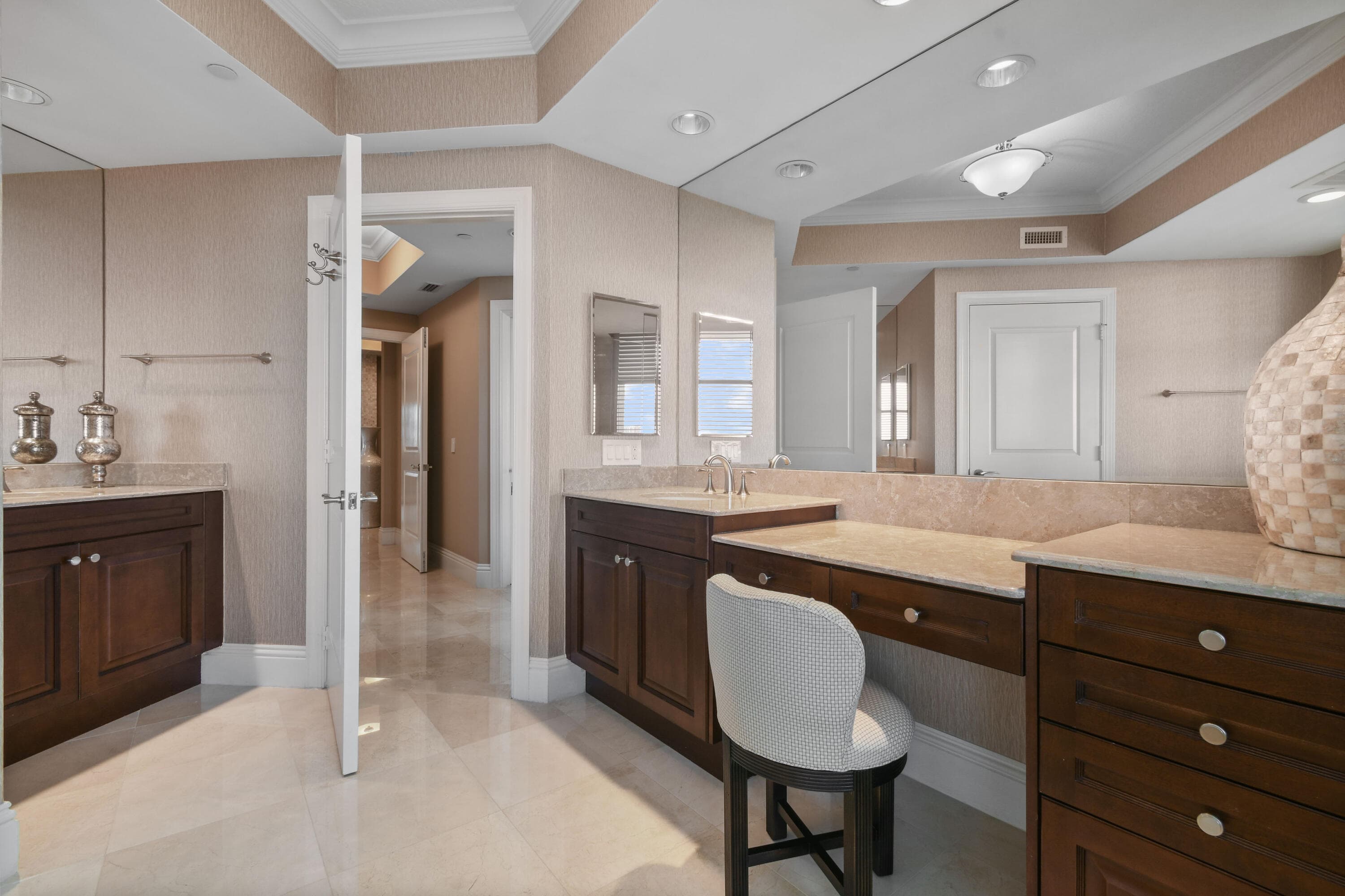 5050 N Ocean Drive 703, Singer Island, FL 33404 — photo 15 of 82