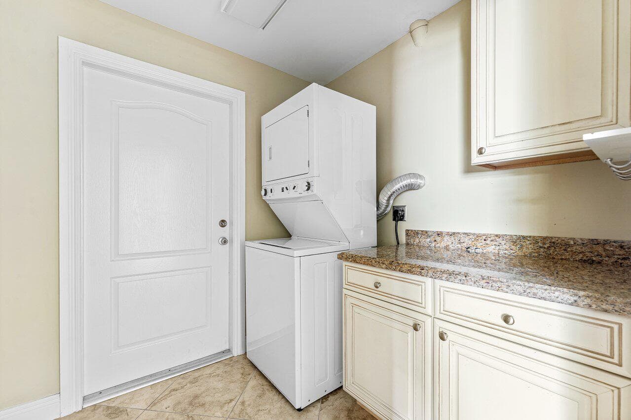 4572 White Cedar Lane, Delray Beach, FL 33445 — photo 37 of 55