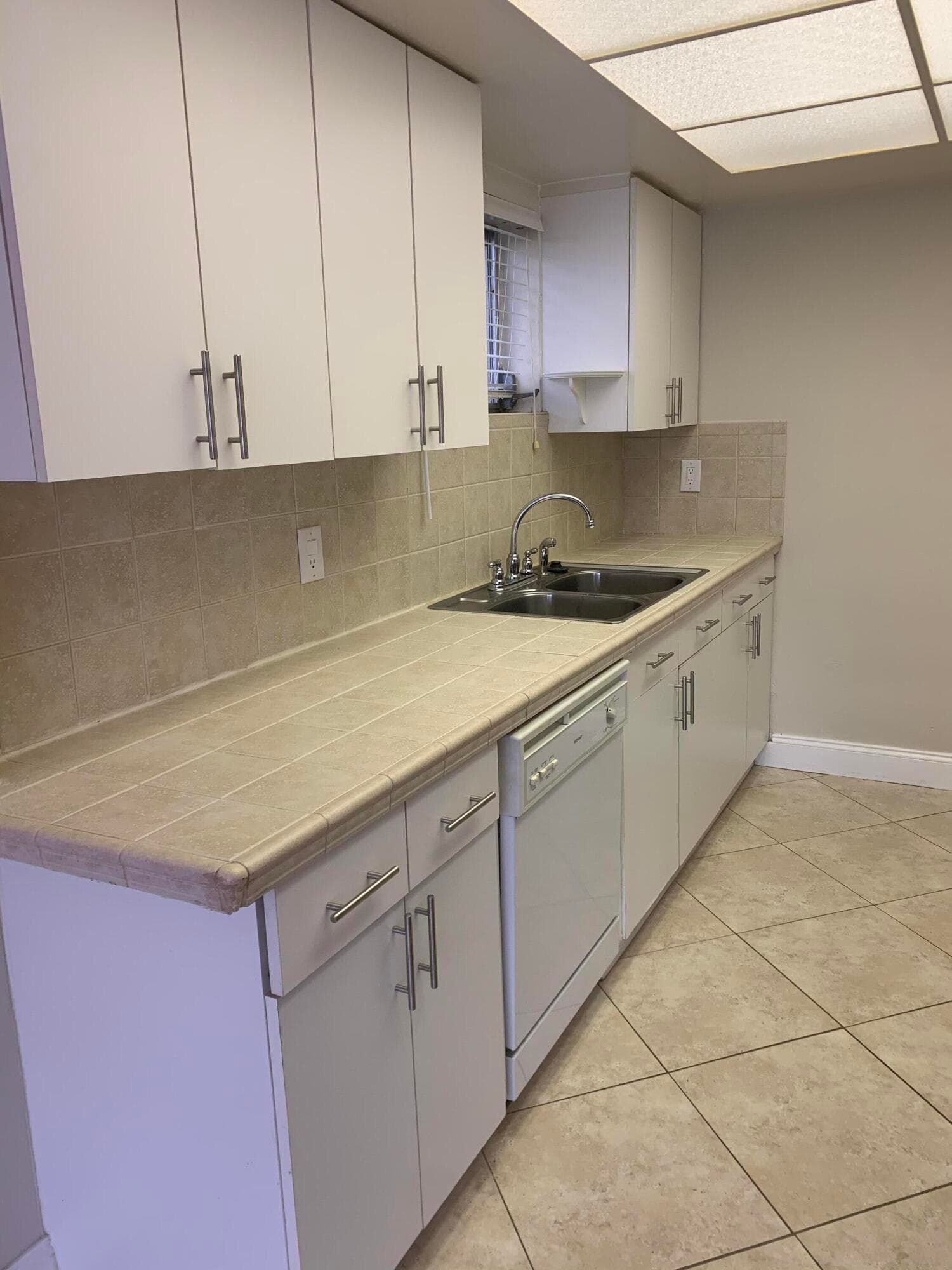2735 NE 28 Court, Lighthouse Point, FL 33064 — photo 18 of 28