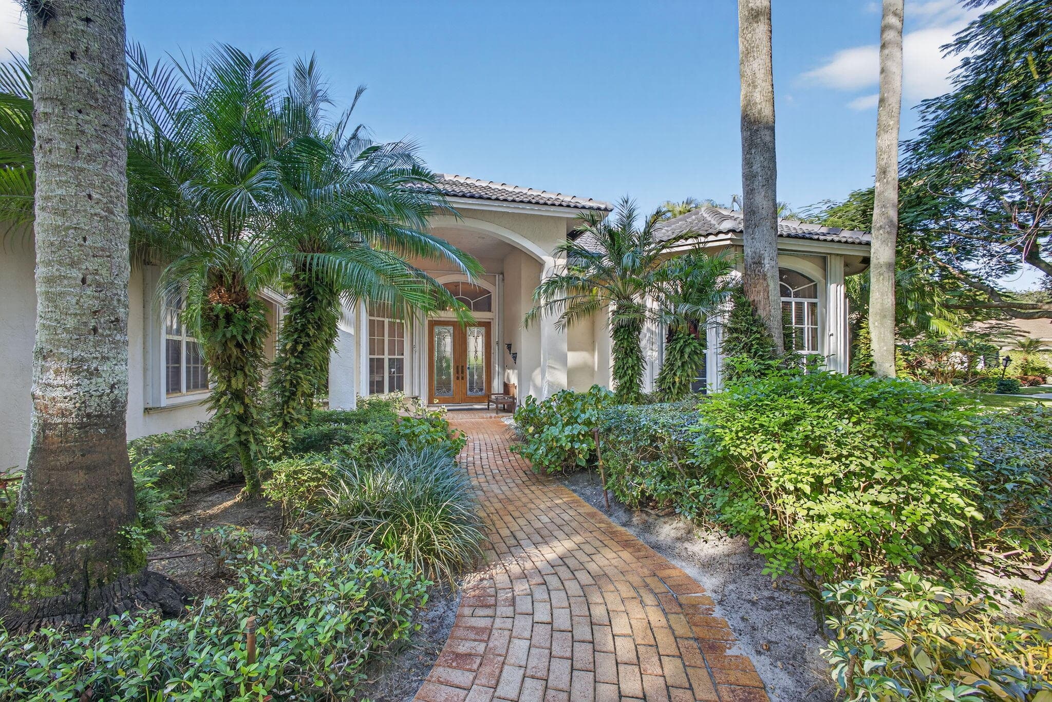 9923 SE Oak Tree Terrace, Tequesta, FL 33469 — photo 11 of 85