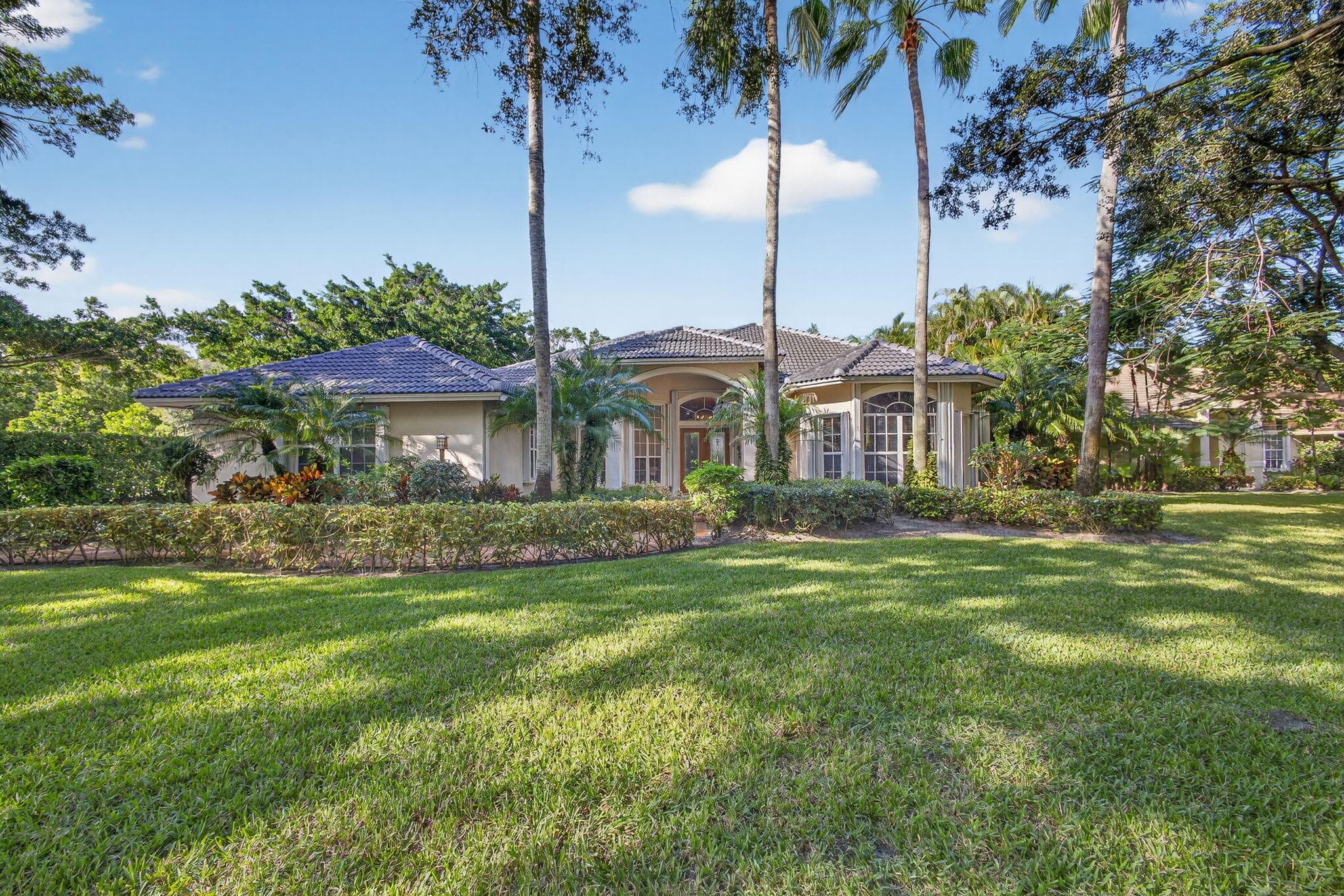 9923 SE Oak Tree Terrace, Tequesta, FL 33469 — photo 3 of 85