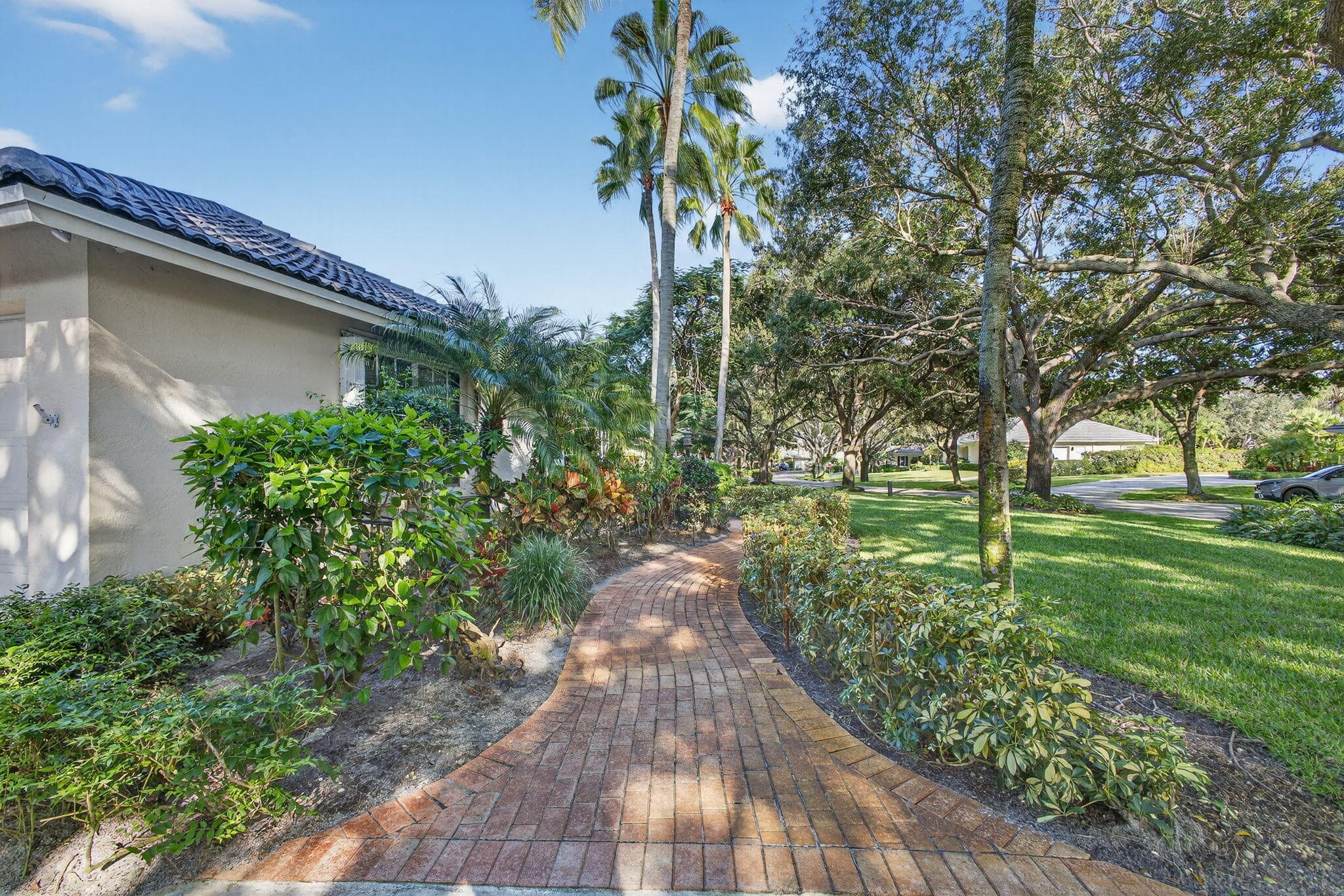 9923 SE Oak Tree Terrace, Tequesta, FL 33469 — photo 10 of 85