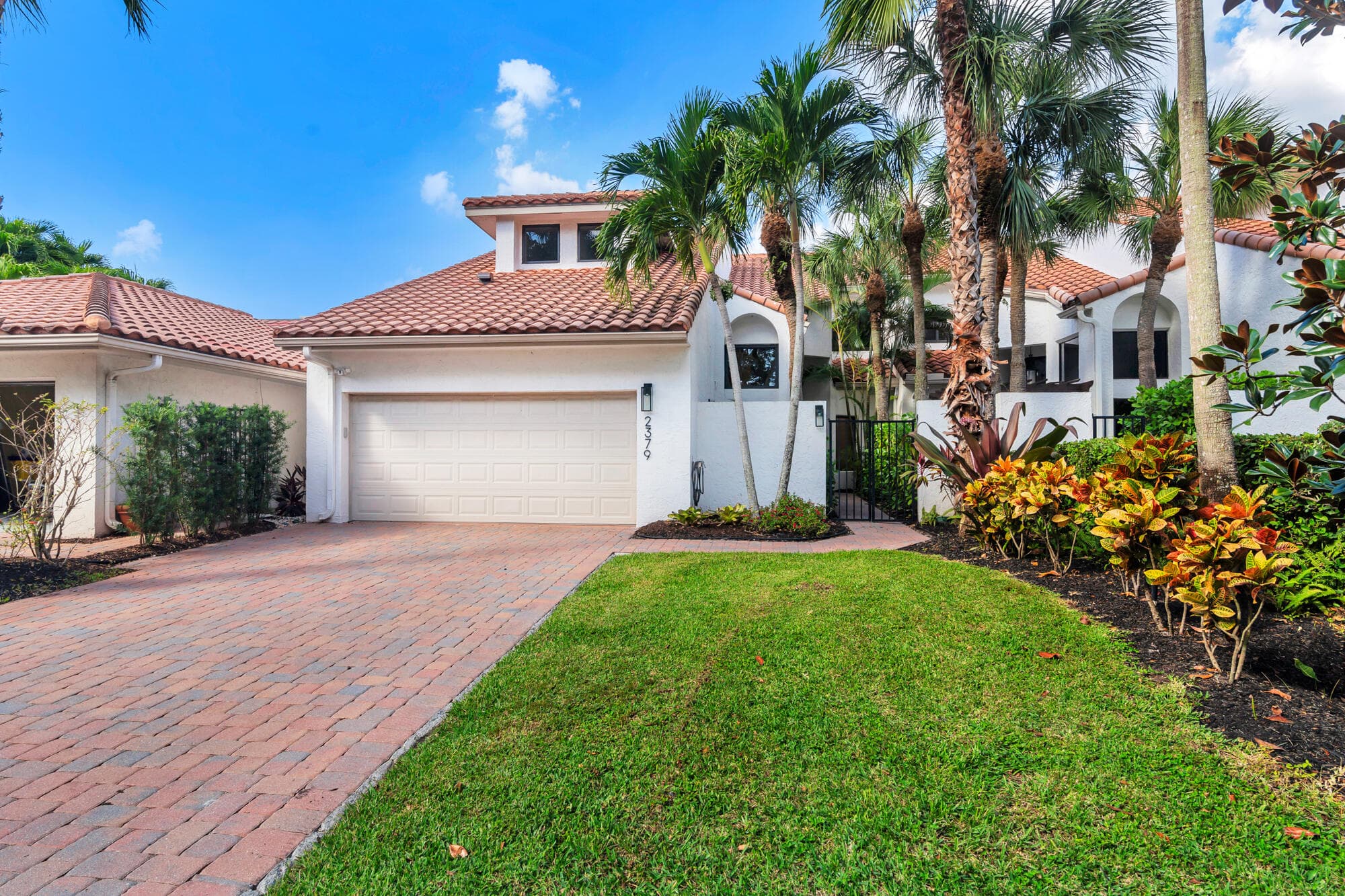 2379 Windsor Way Court, Wellington, FL 33414 — photo 4 of 38