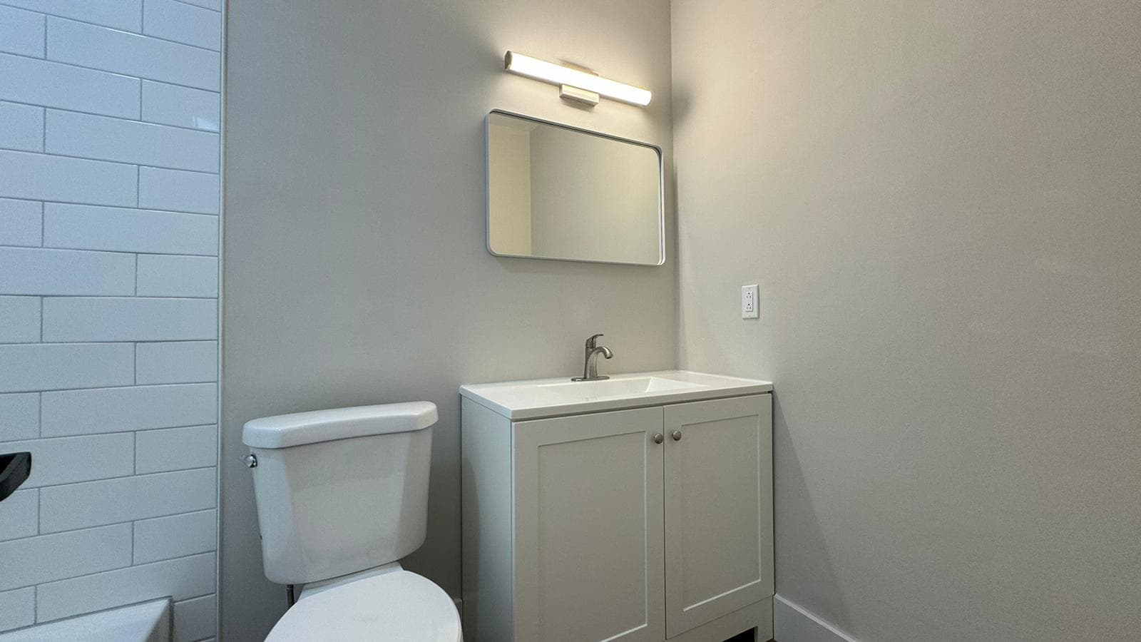 2008 NW 10th Avenue, Fort Lauderdale, FL 33311 — photo 7 of 10
