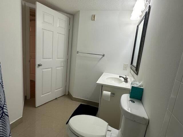 401 Villa Circle, Boynton Beach, FL 33435 — photo 14 of 68