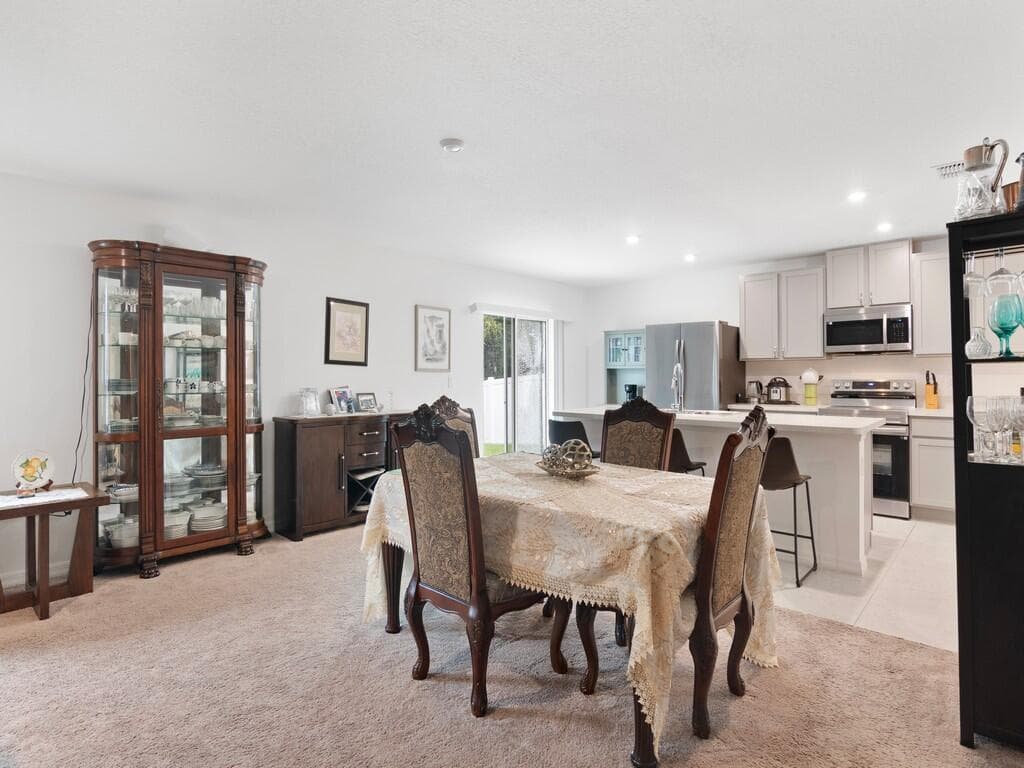 7976 105th Avenue, Vero Beach, FL 32967 — photo 4 of 12