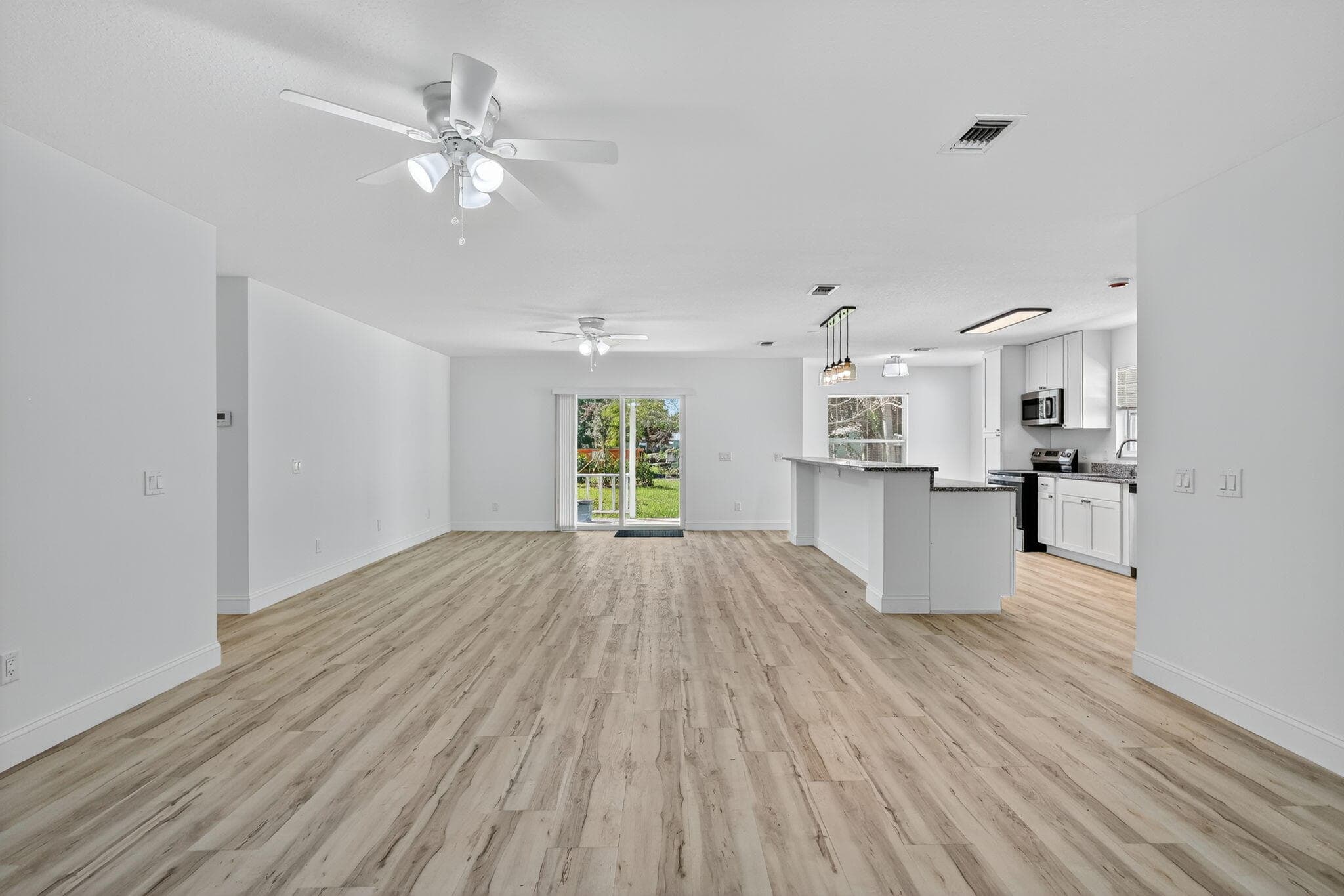 2205 S 33rd S Street, Fort Pierce, FL 34947 — photo 6 of 22