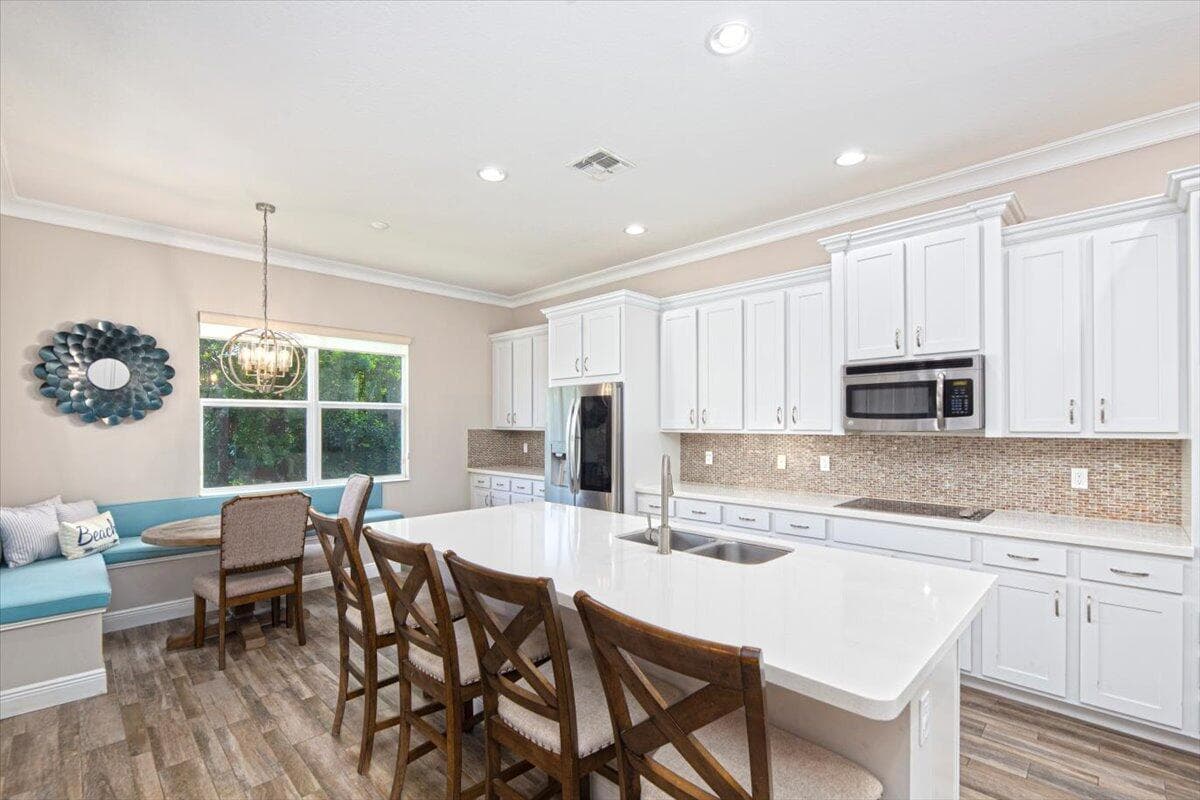 11400 SW Hillcrest Circle, Port St. Lucie, FL 34987 — photo 21 of 101