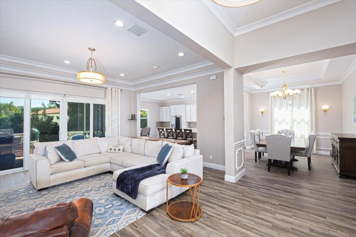 11400 SW Hillcrest Circle, Port St. Lucie, FL 34987 — photo 16 of 101