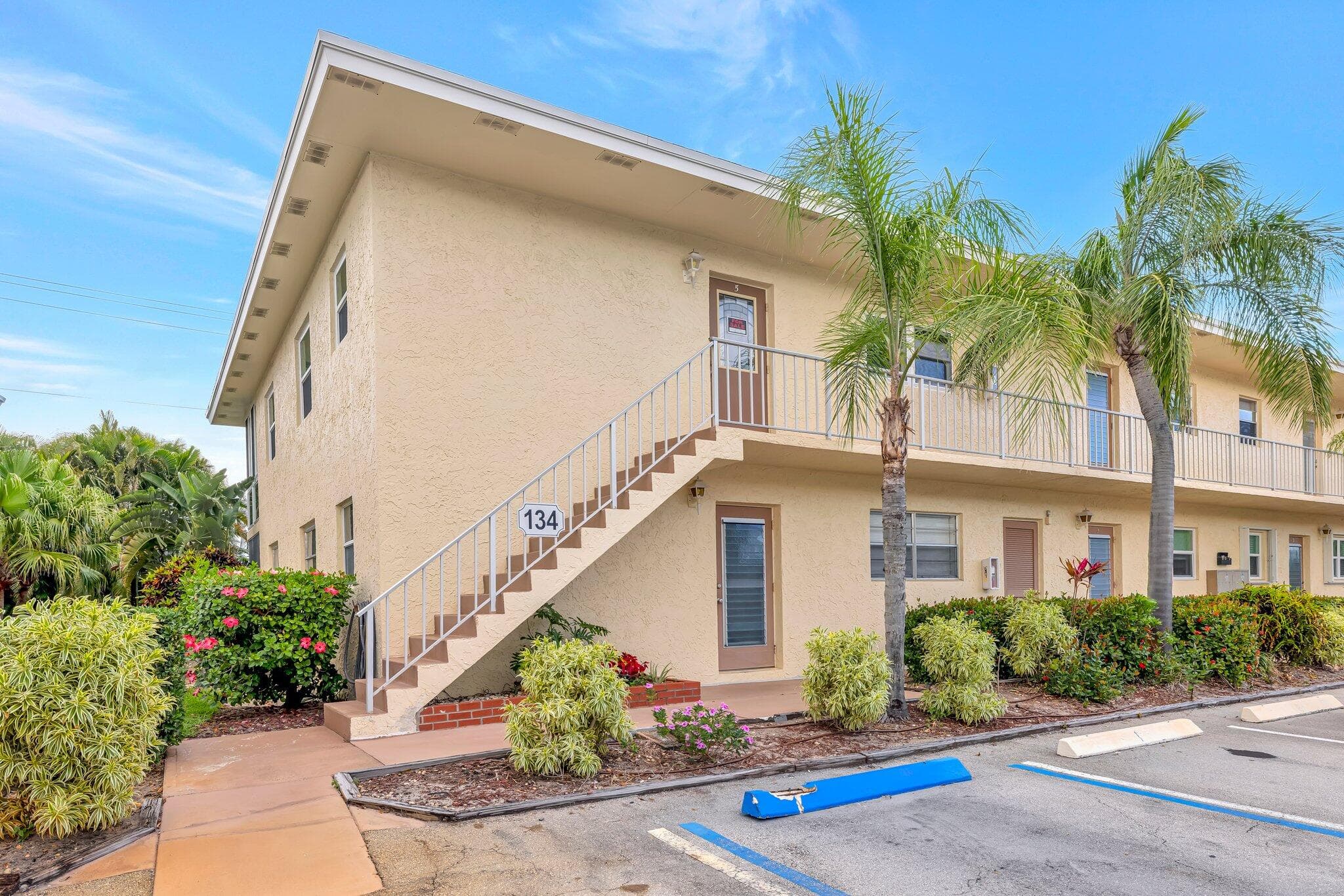 2950 SE Ocean Boulevard 134-5, Stuart, FL 34996 — photo