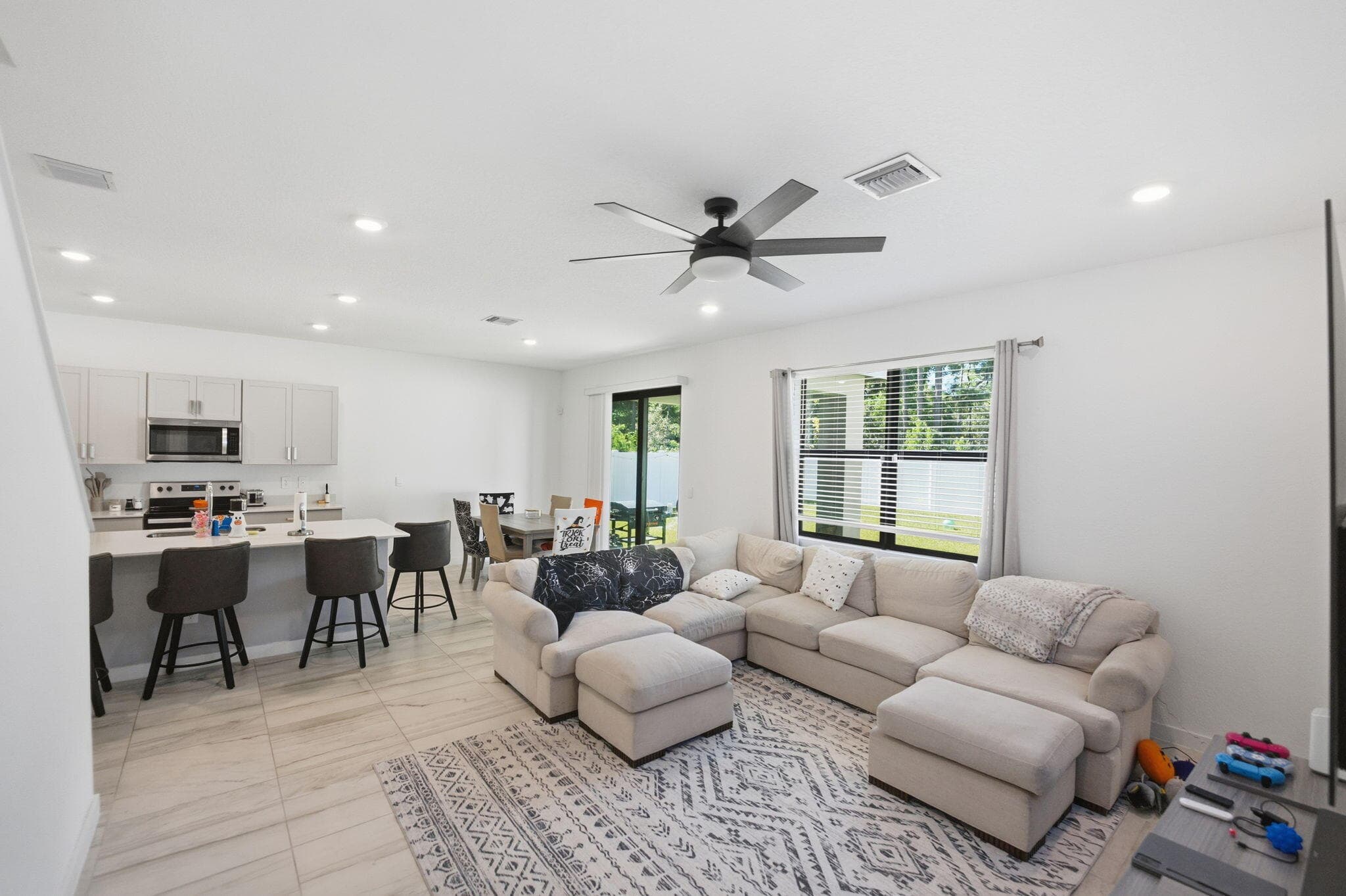 6016 SE Se Violet Ln Lane, Stuart, FL 34997 — photo 4 of 33
