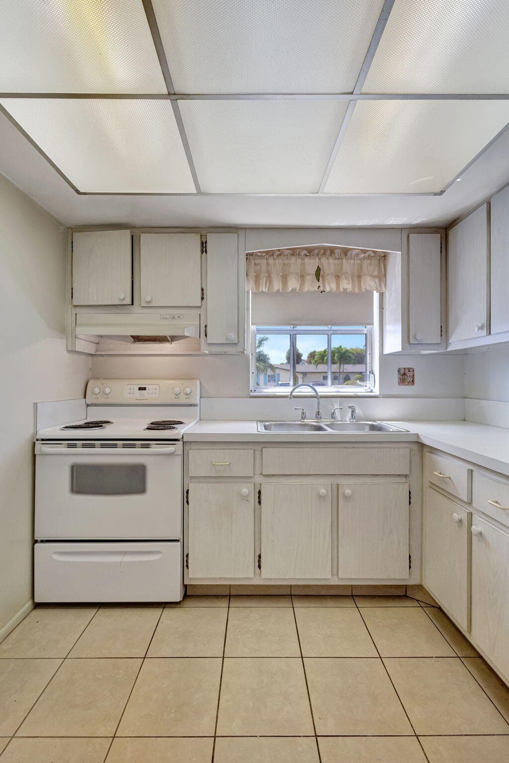 2966 Ashley Dr Drive E I, West Palm Beach, FL 33415 — photo 13 of 26
