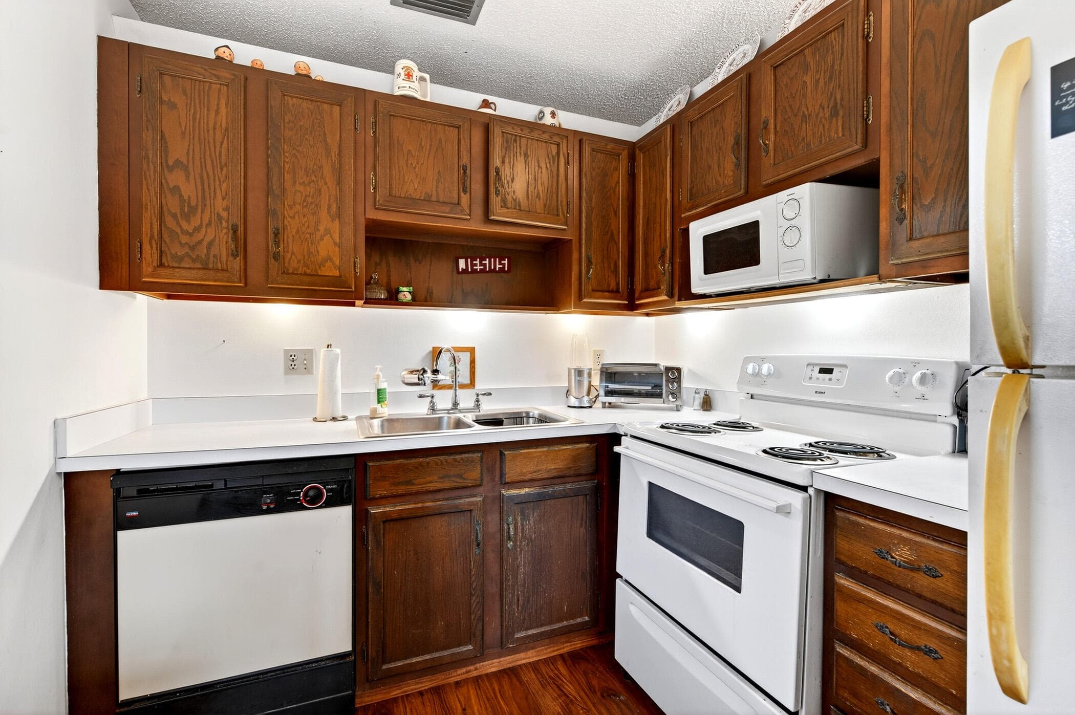 108 Spring Lake Court 203, Vero Beach, FL 32962 — photo 5 of 27