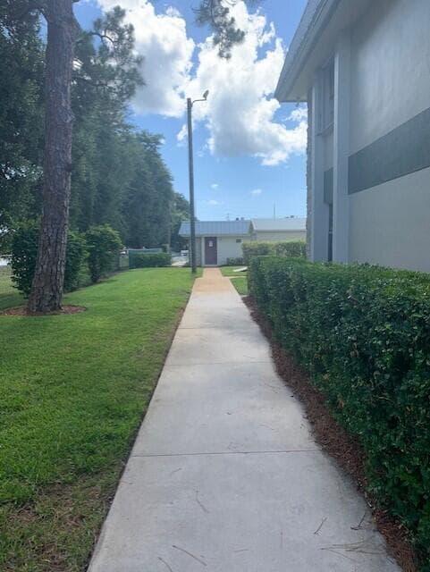 2302 Sunrise Boulevard 204, Fort Pierce, FL 34982 — photo 11 of 27