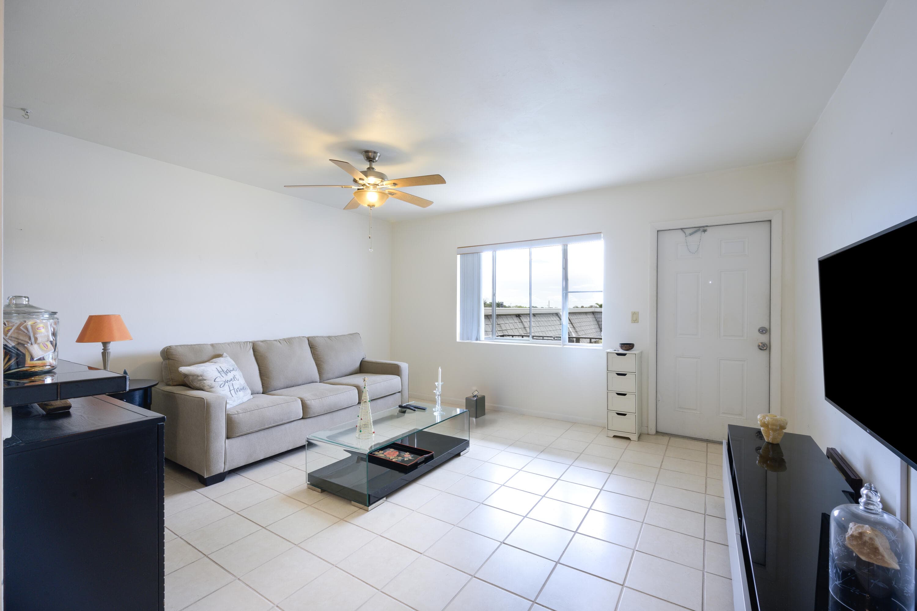 3402 Cynthia Lane 208, Lake Worth Beach, FL 33461 — photo 2 of 24