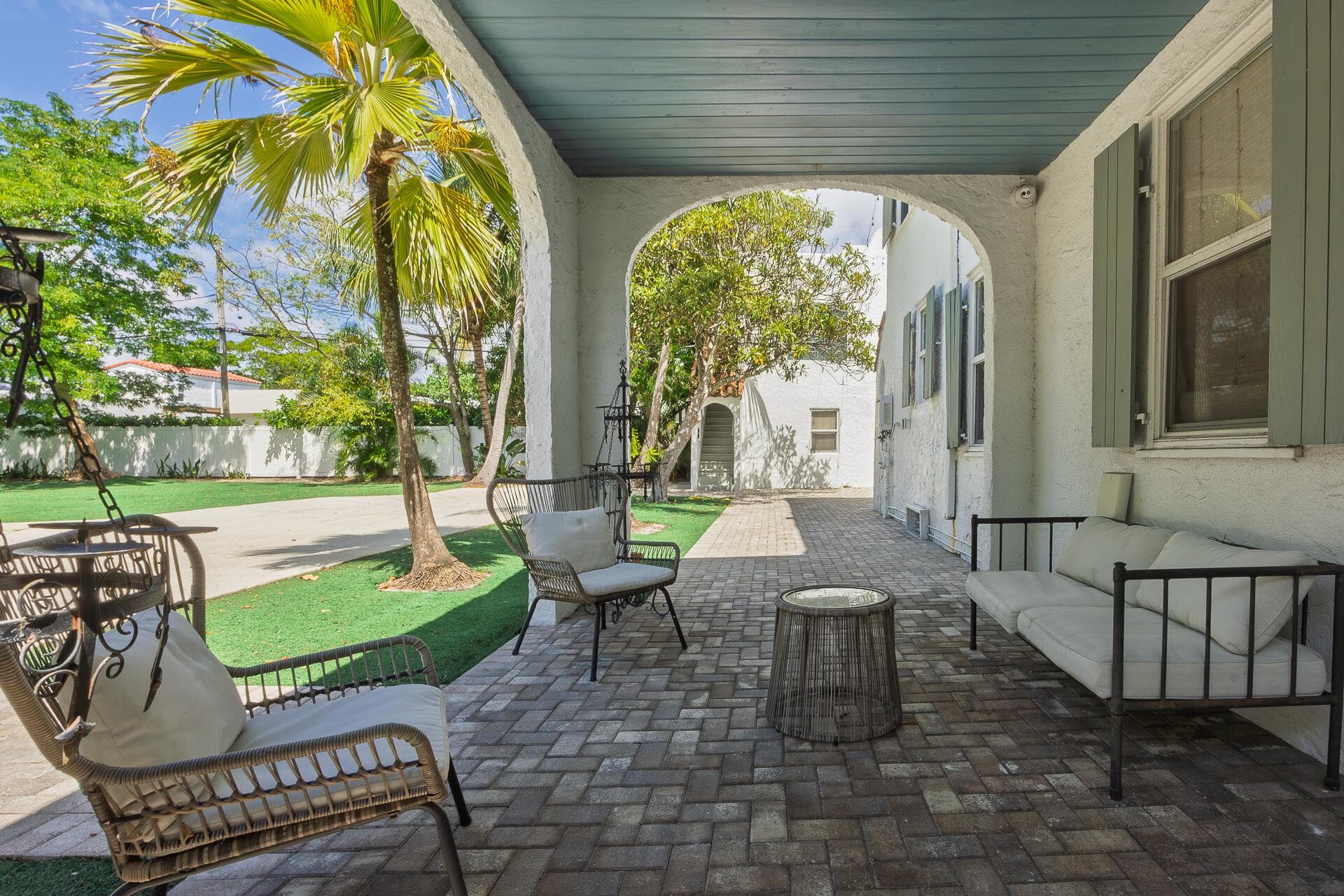 717 Forest Hill Boulevard, West Palm Beach, FL 33405 — photo 16 of 71