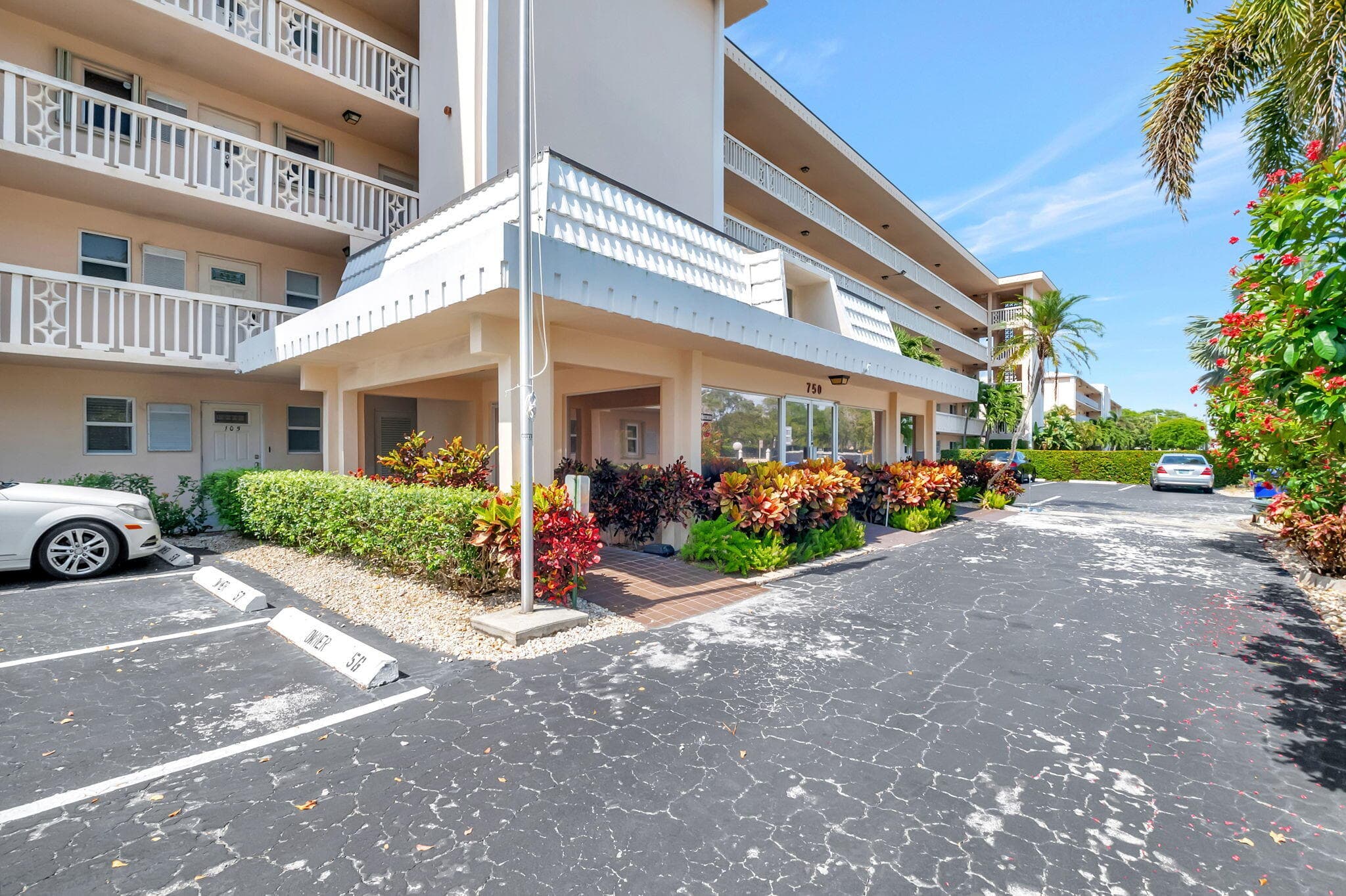750 NE Spanish River Boulevard 103, Boca Raton, FL 33431 — photo 3 of 45