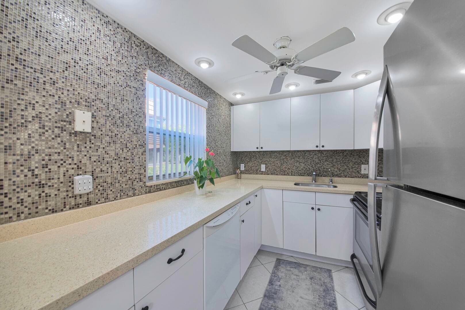 308 Brittany G, Delray Beach, FL 33446 — photo 6 of 31