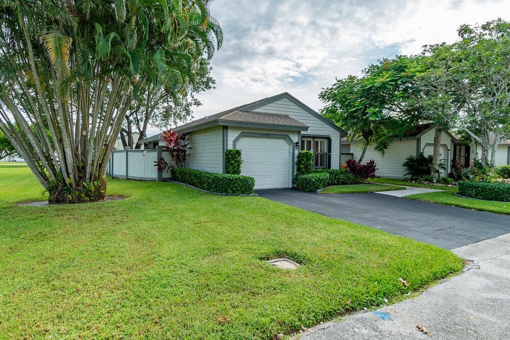 13335 Bedford Mews Court, Wellington, FL 33414 — photo 2 of 18