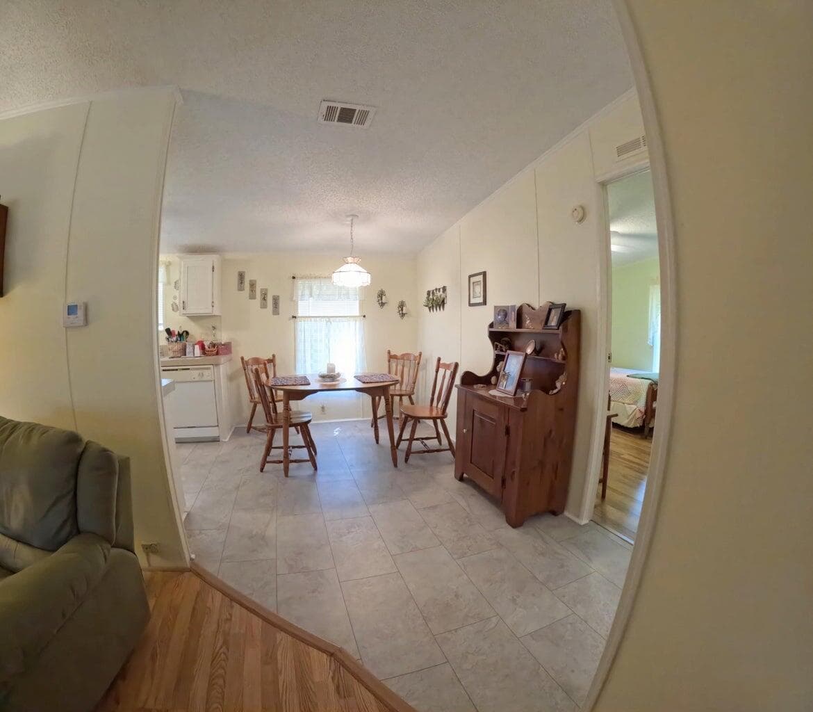 6280 Cypress Lane, Lantana, FL 33462 — photo 4 of 15